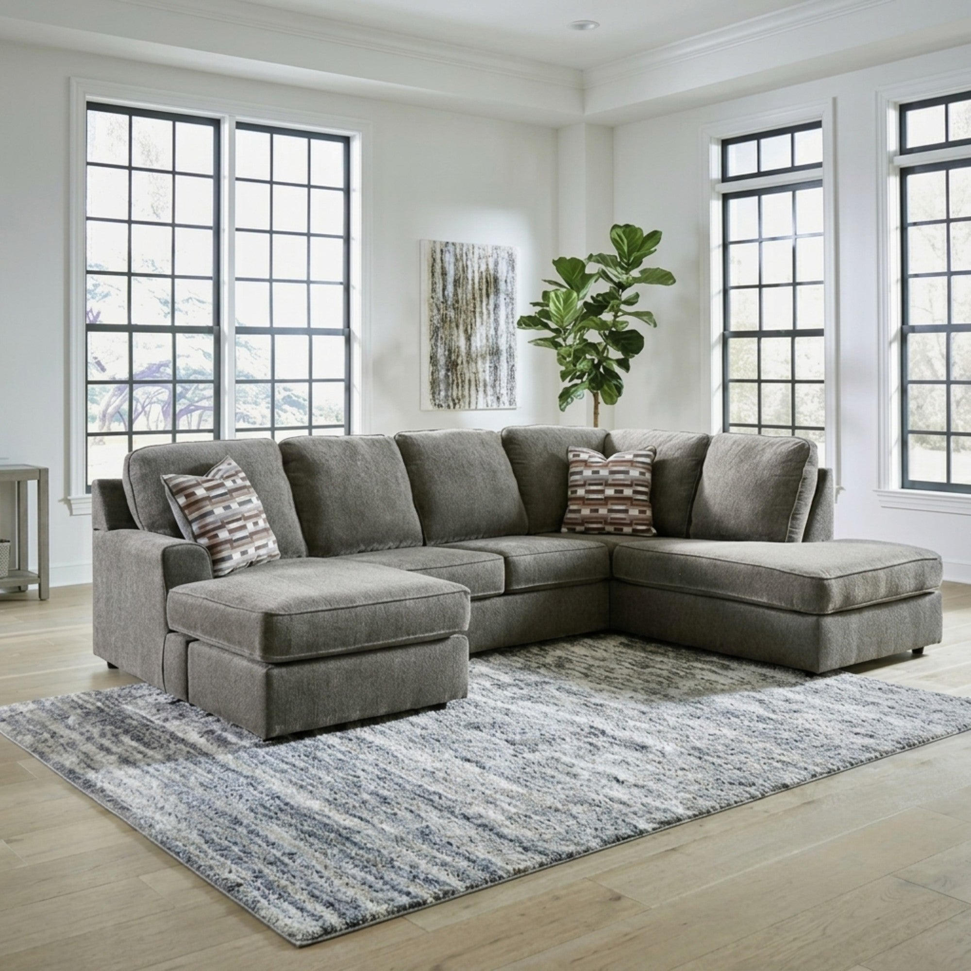 O'Phannon 2-Piece Sectional with Chaise