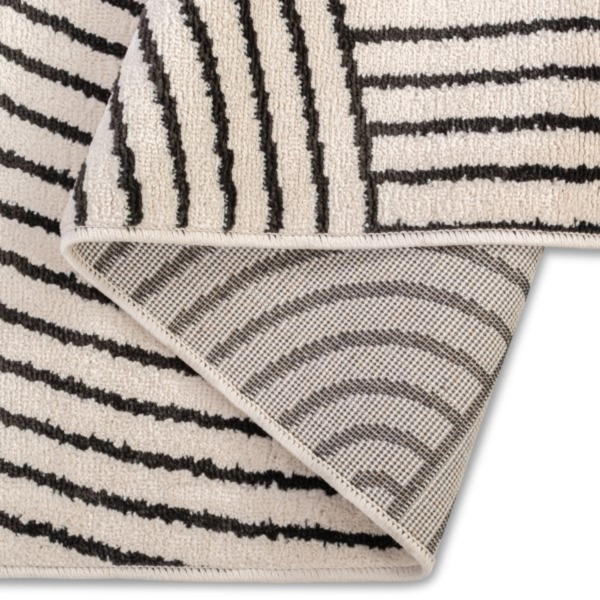 Urbane Polyester Powerloomed Rug.