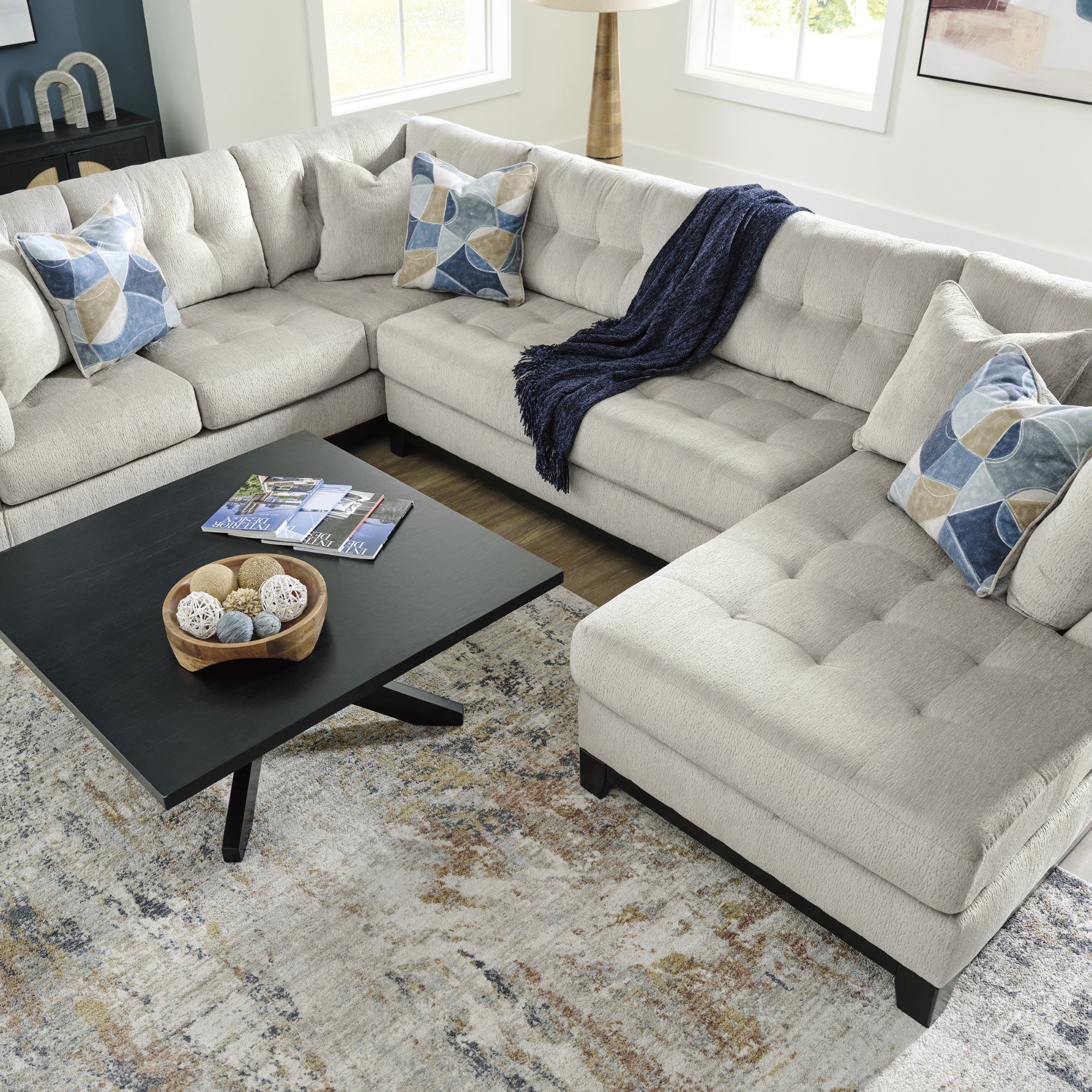 Maxon Place 3-Piece Sectional with Chaise Stone