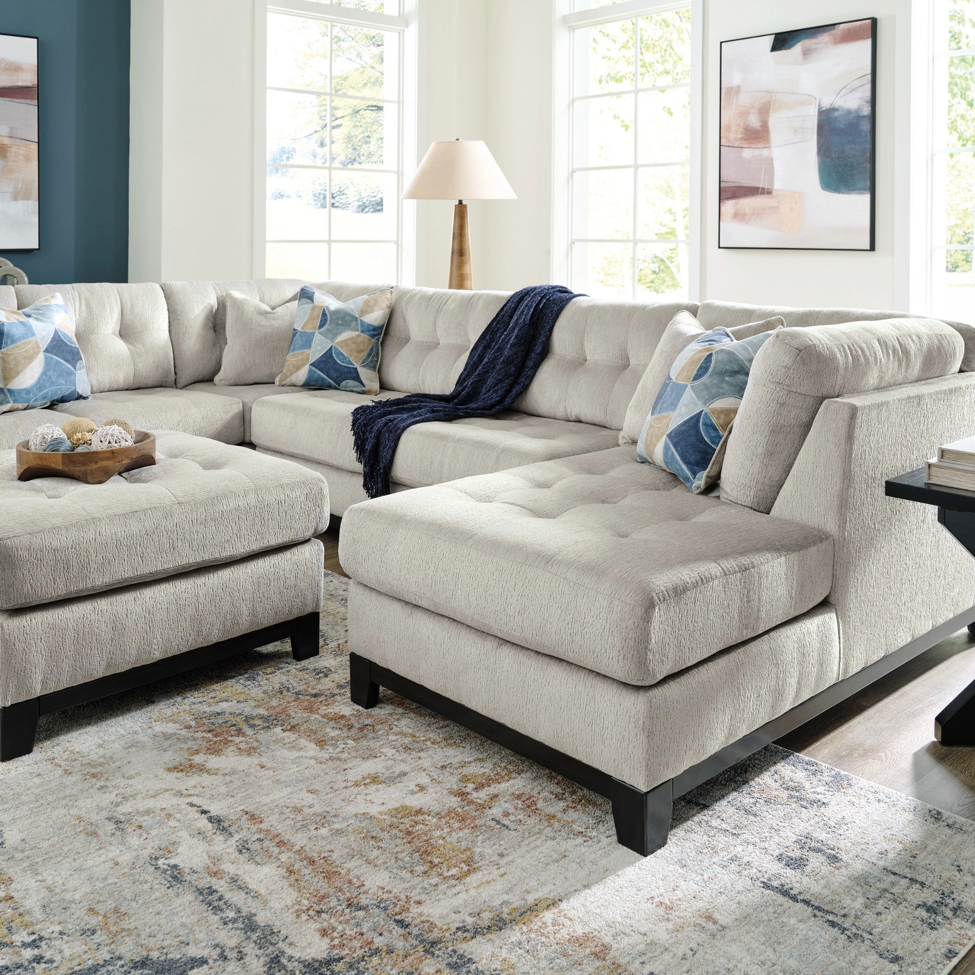 Maxon Place 3-Piece Sectional with Chaise Stone