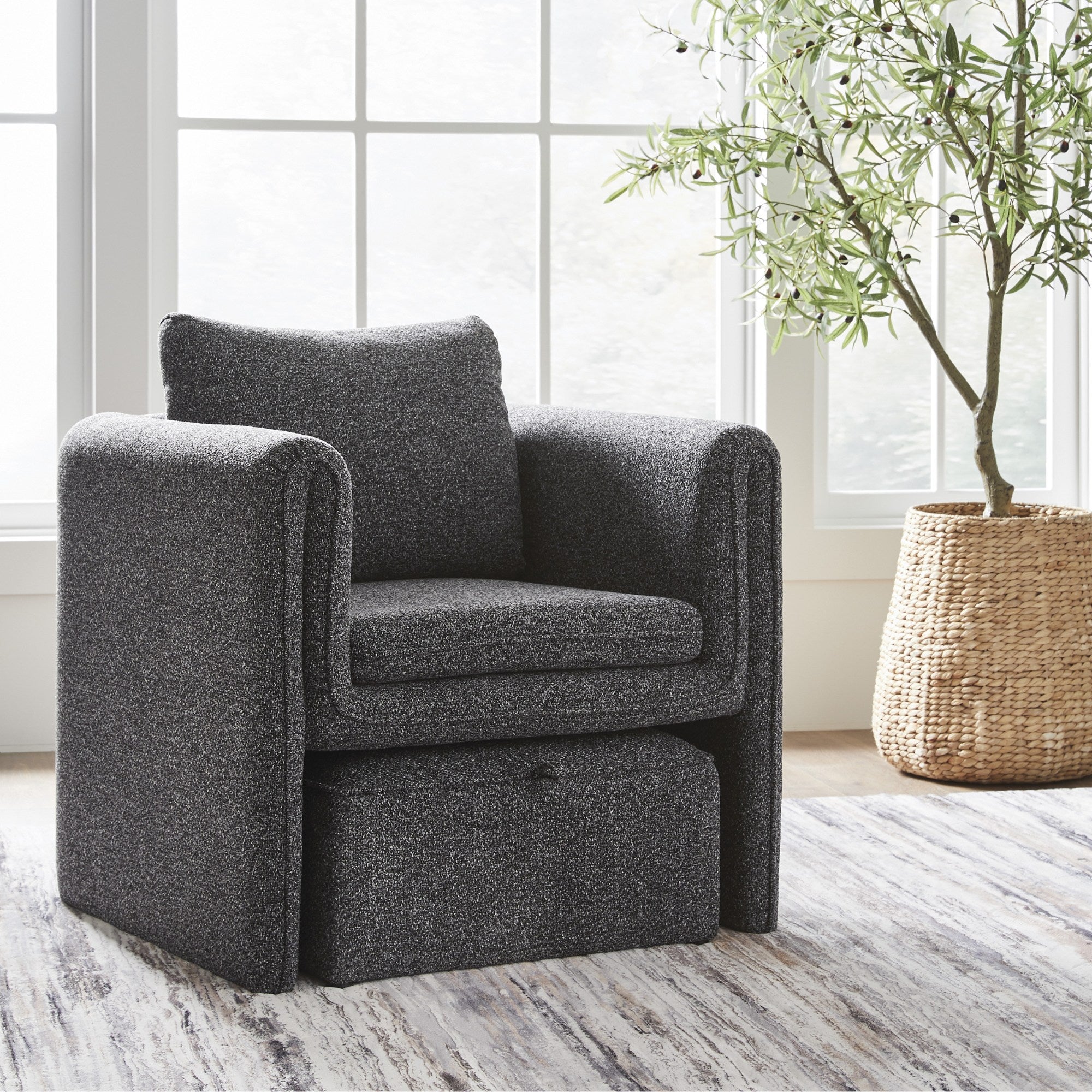 Vreni Accent Chair