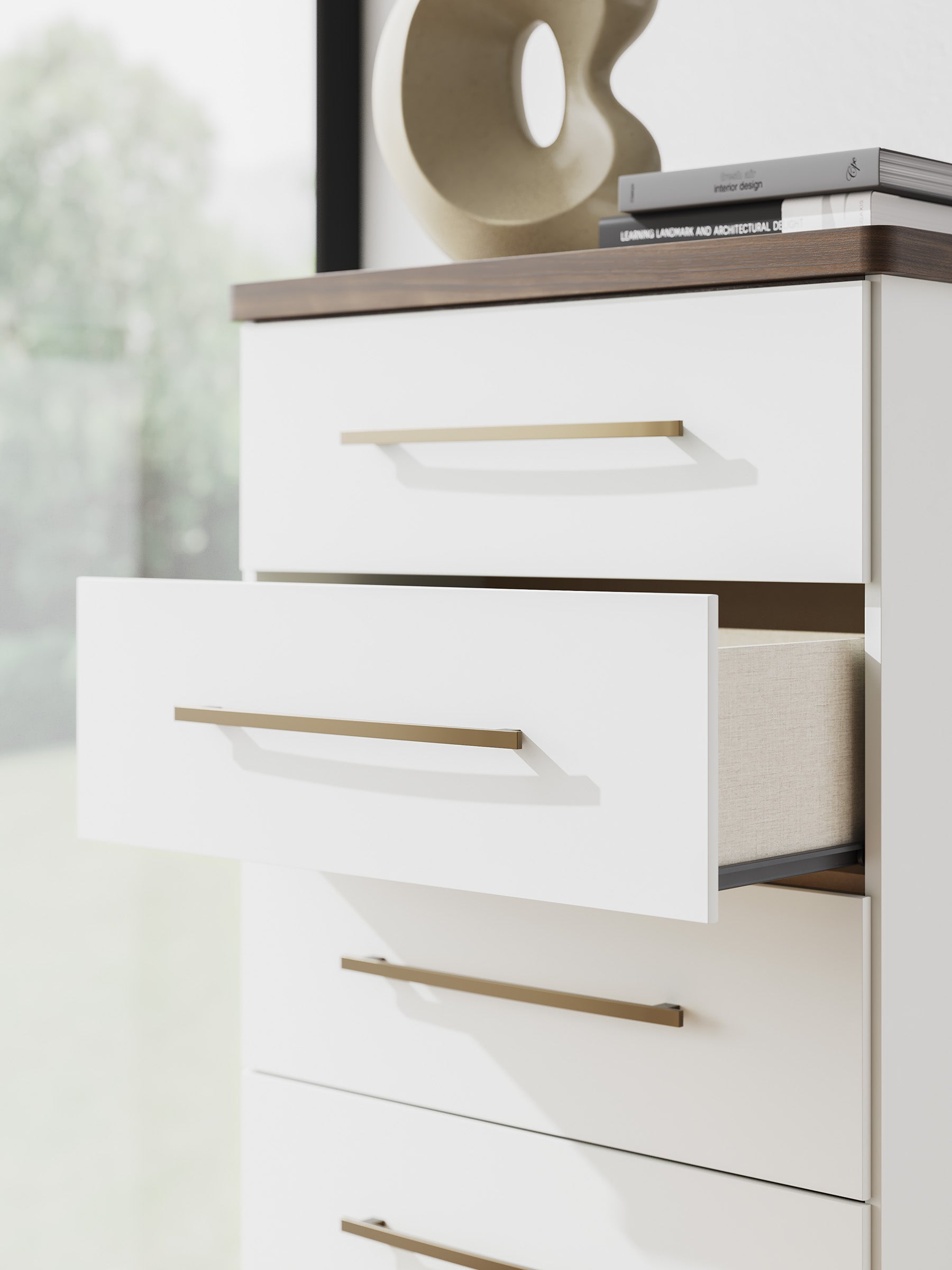 Kendanport Five Drawer Chest