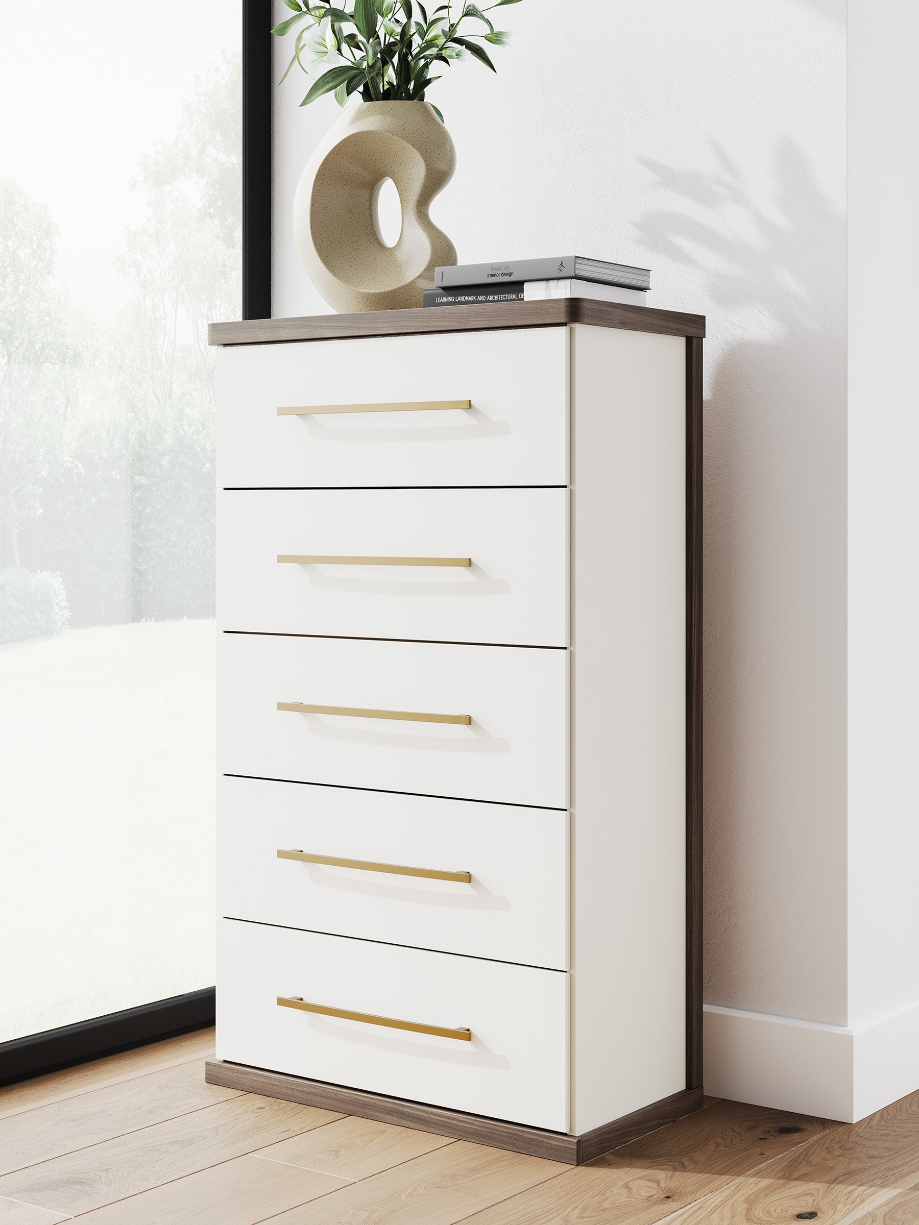 Kendanport Five Drawer Chest