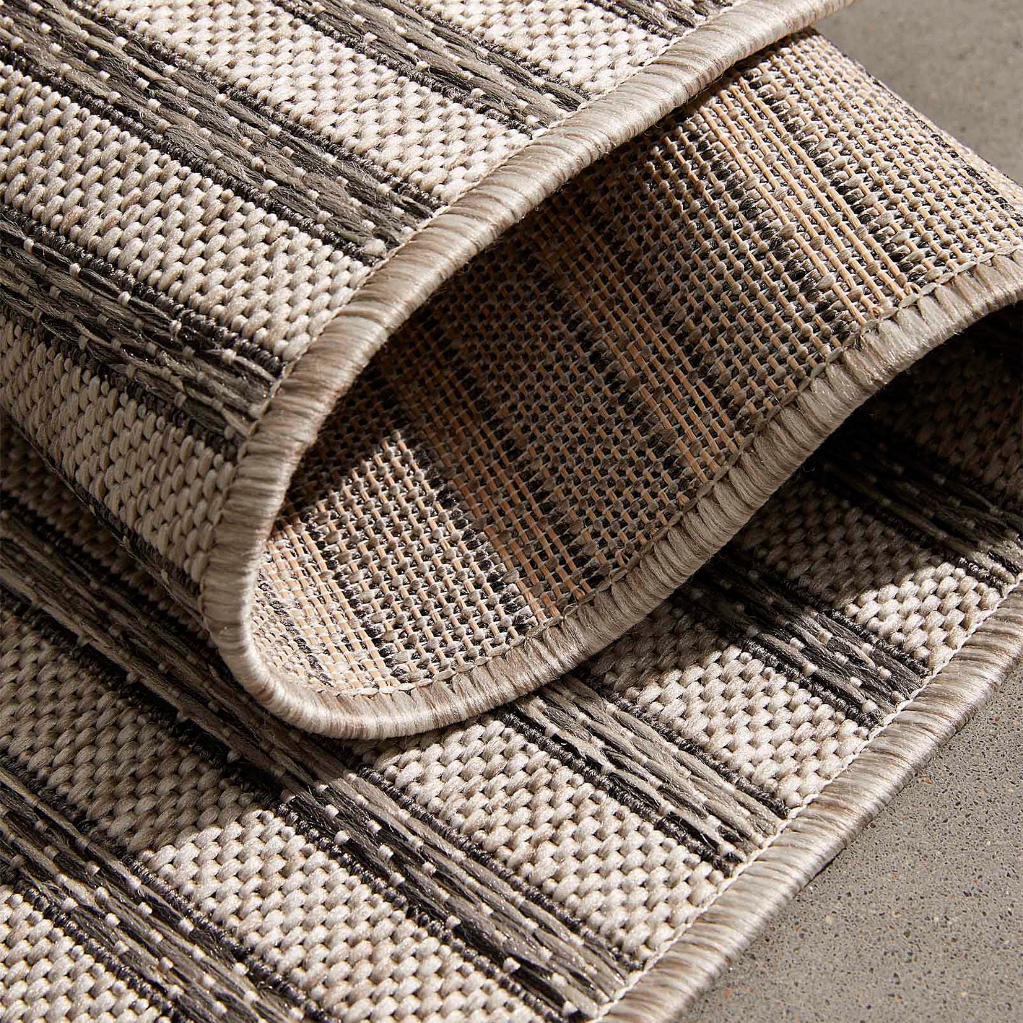 Carnival Indoor-Outdoor Rug 2002 | CastleUp Experience Centre