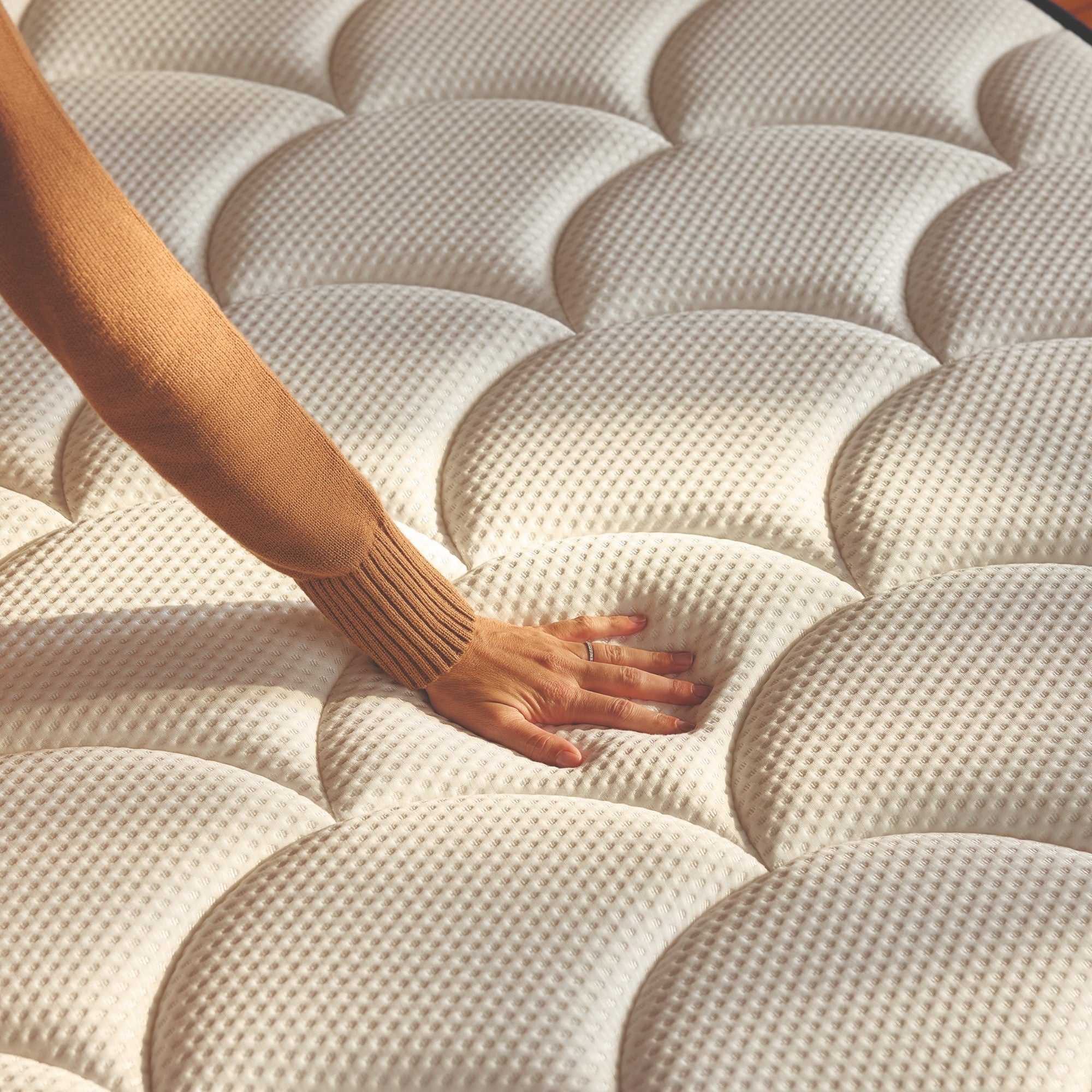 DreamCloud Classic Hybrid Mattress