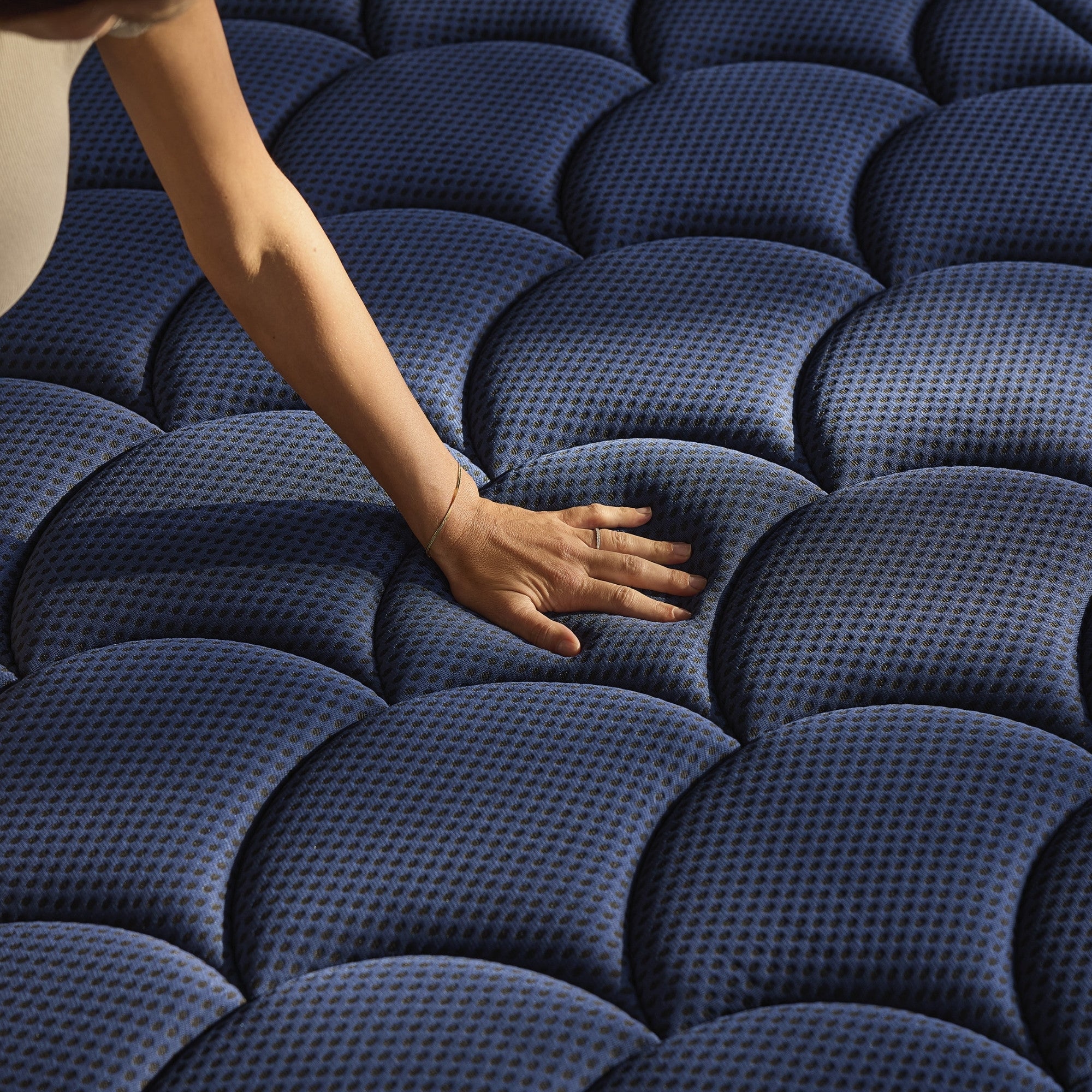 DreamCloud Ultra Hybrid Mattress