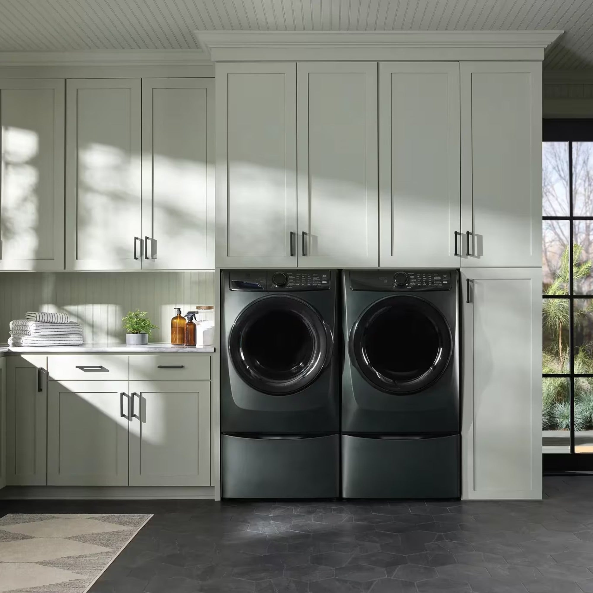 Electrolux ELFE773CAA 27" 8.0 Cu. Ft. Front Load Dryer Alpine
