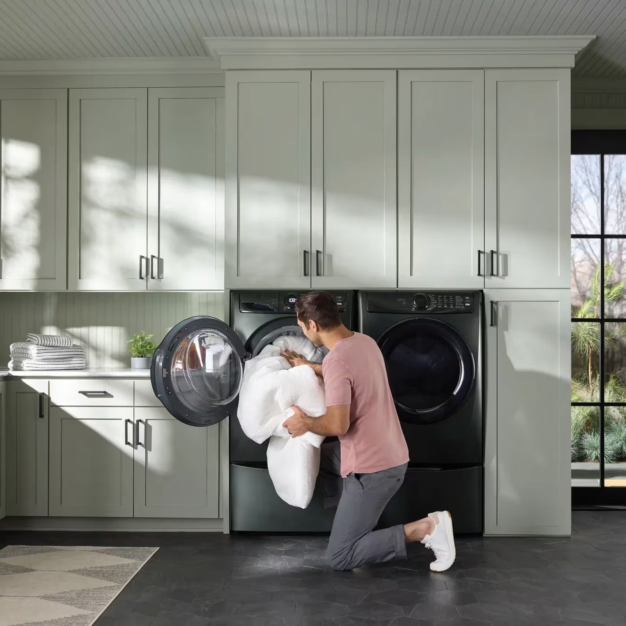 Electrolux ELFE773CAA 27" 8.0 Cu. Ft. Front Load Dryer Alpine
