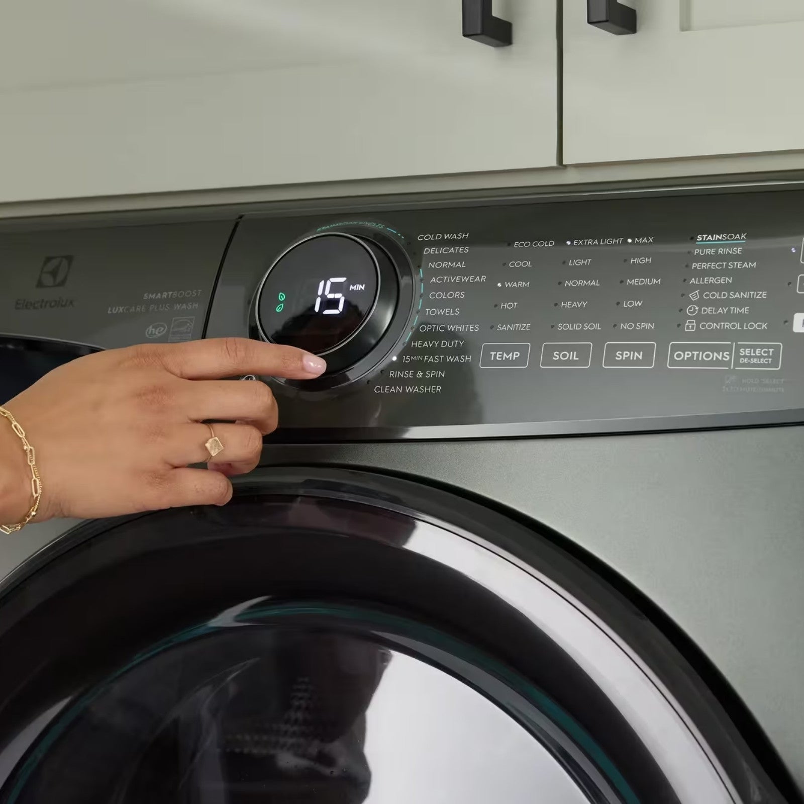 Electrolux ELFW7738AA 5.2 Cu. Ft. I.E.C. Front Load Washer Alpine