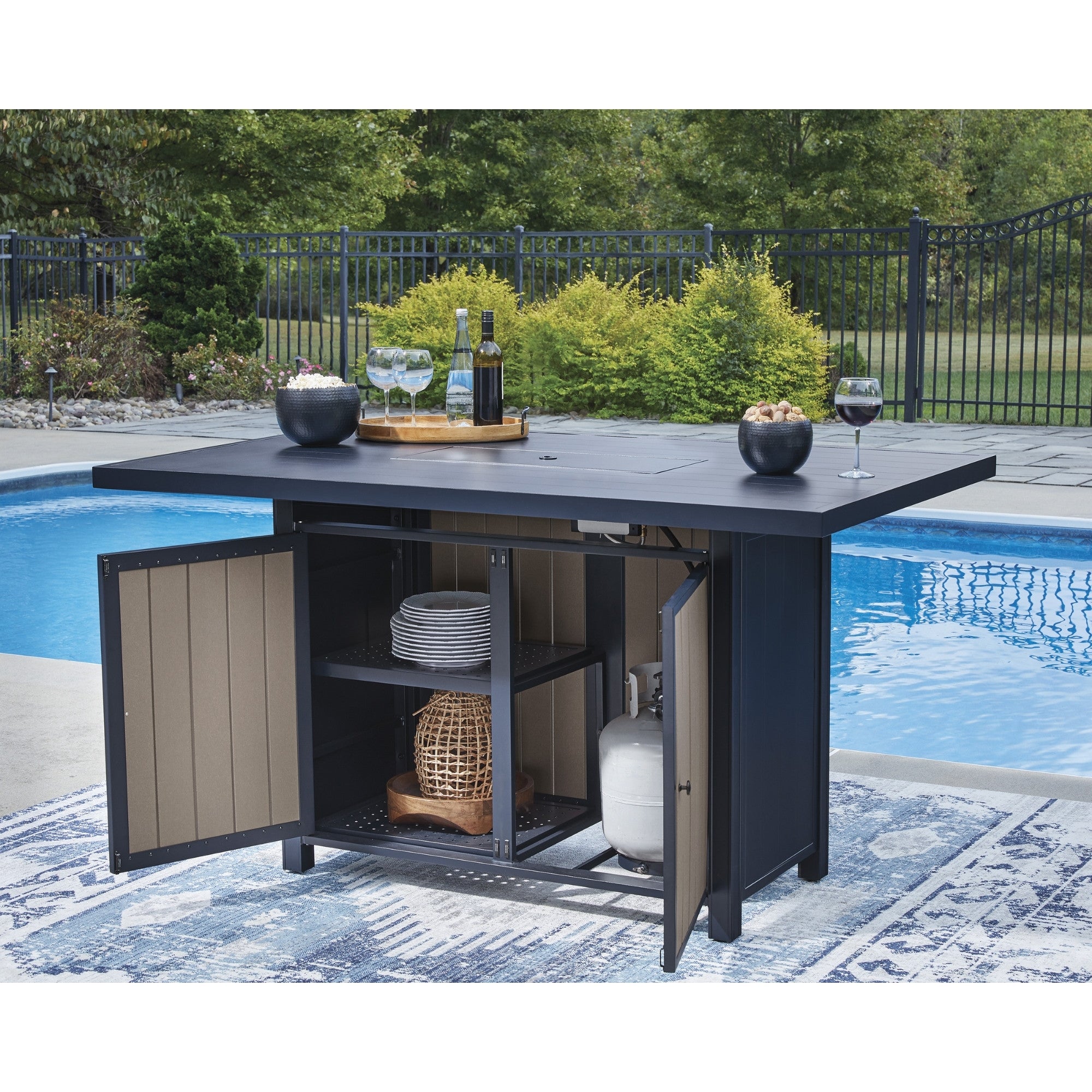 East Beach RECT Bar Table w/Fire Pit