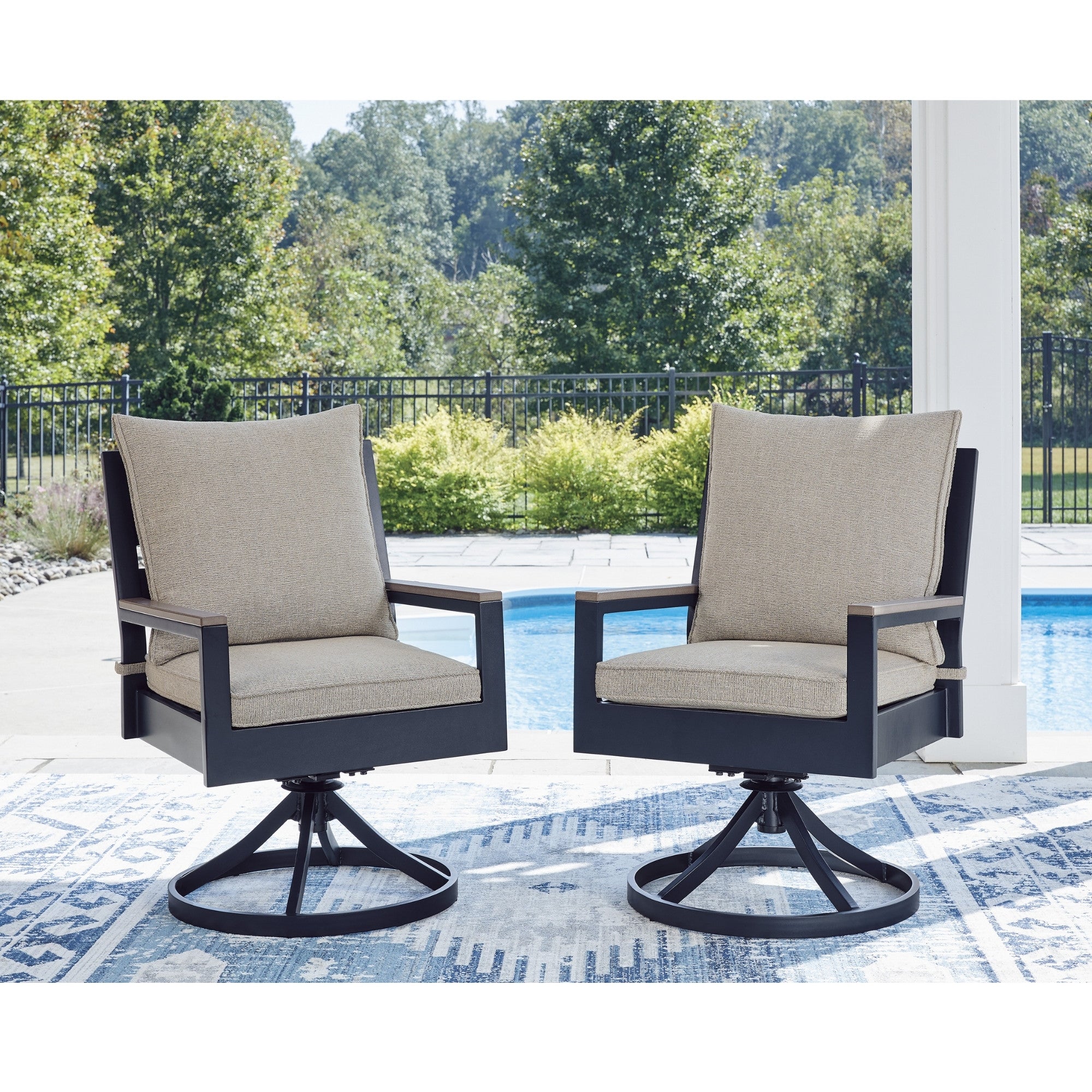 East Beach Swivel Chair w/Cushion (Set of 2)