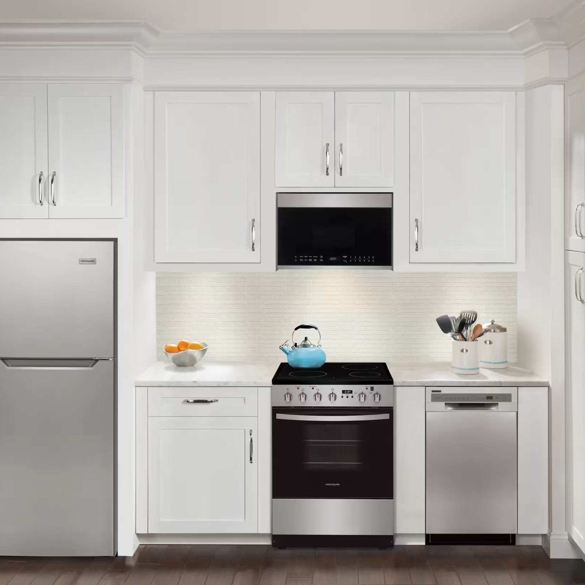 Frigidaire FCFE242CAS 24-Inch Freestanding Electric Range Stainless Steel