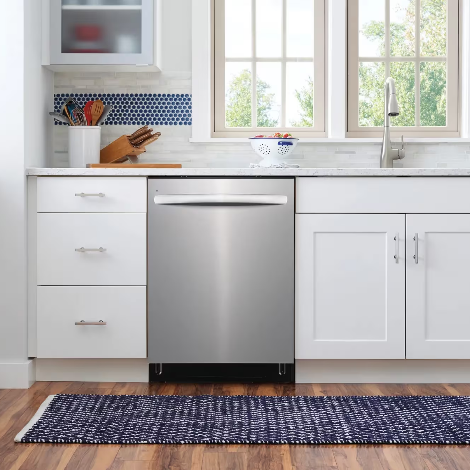 Frigidaire FDSH4502BF 24" Dishwasher Stainless Steel