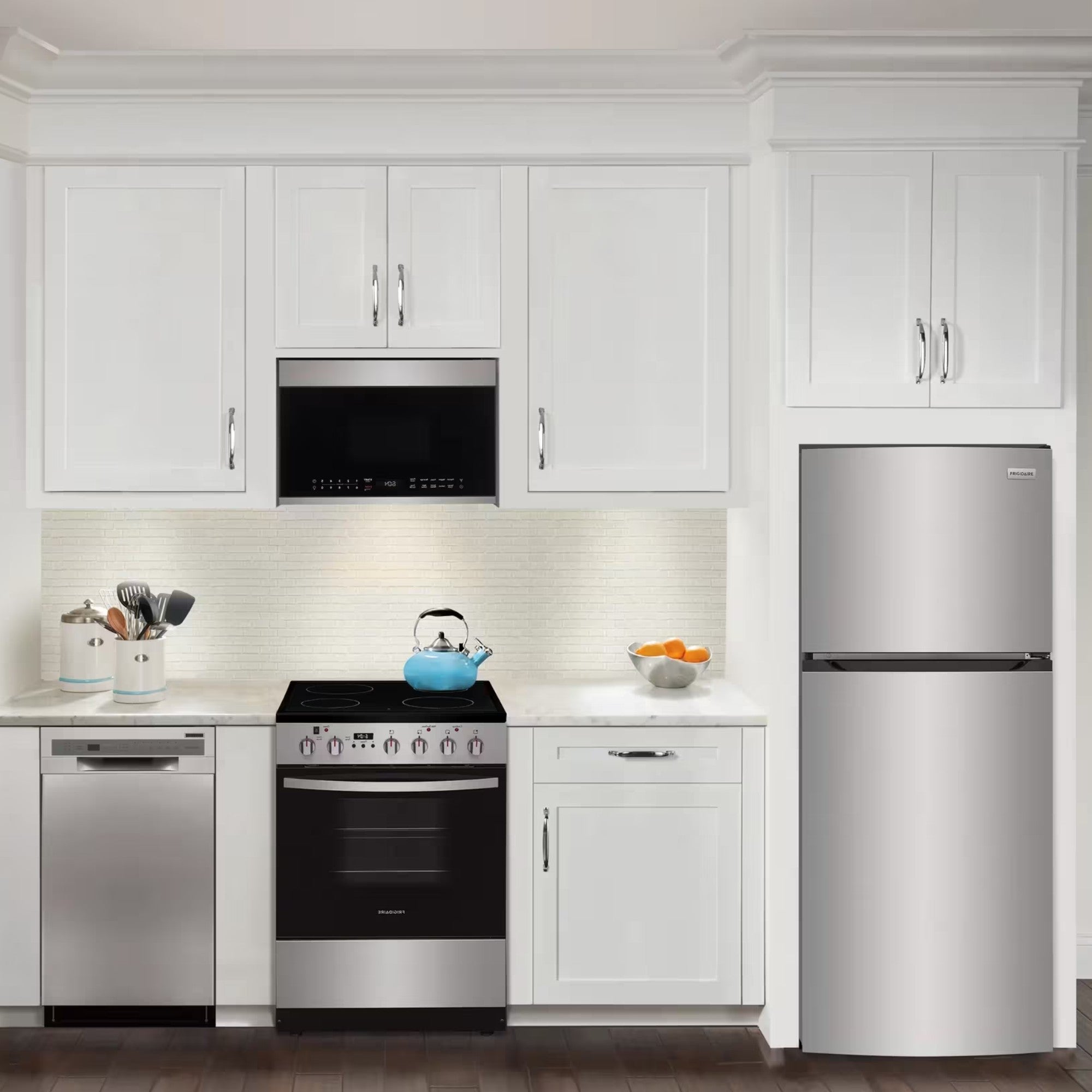 Frigidaire FFHT1425VV 28" 14 Cu. Ft. Top Freezer Refrigerator Stainless Steel