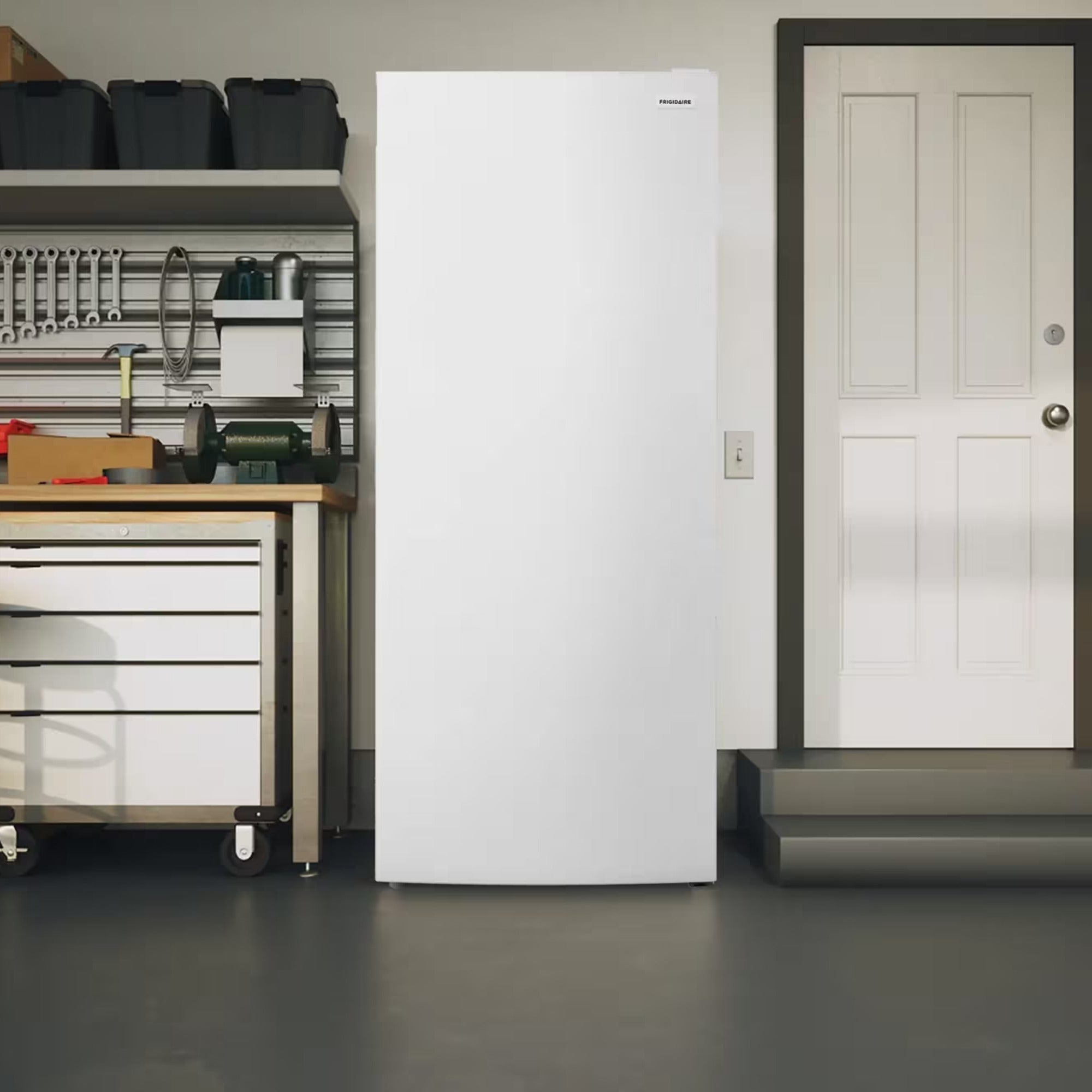 Frigidaire FFUE1626AW 16 Cu. Ft. Upright Freezer White