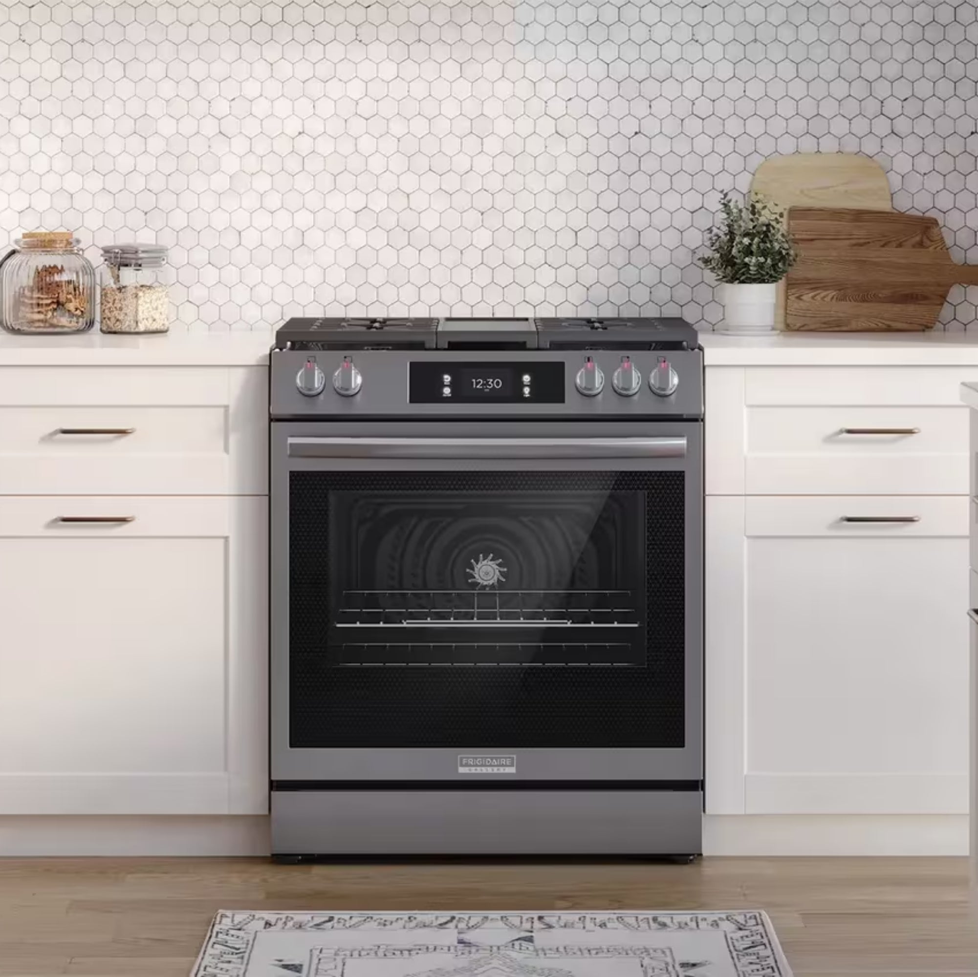 Frigidaire Gallery GCFG3060BF 30-Inch Front-Control Gas Range Stainless Steel