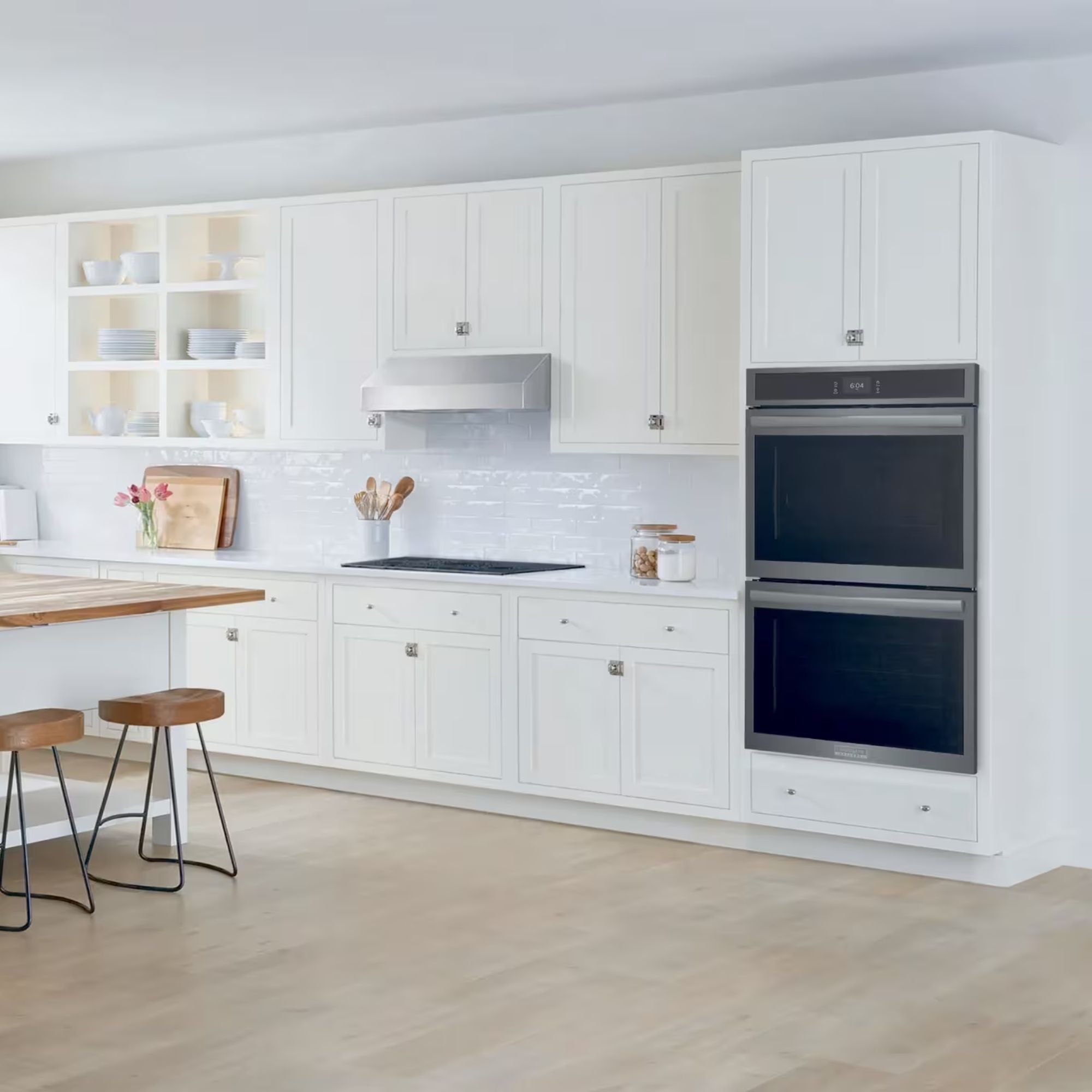 Frigidaire Gallery 30-inch double electric wall oven with black stainless steel finish and total convection cooking.