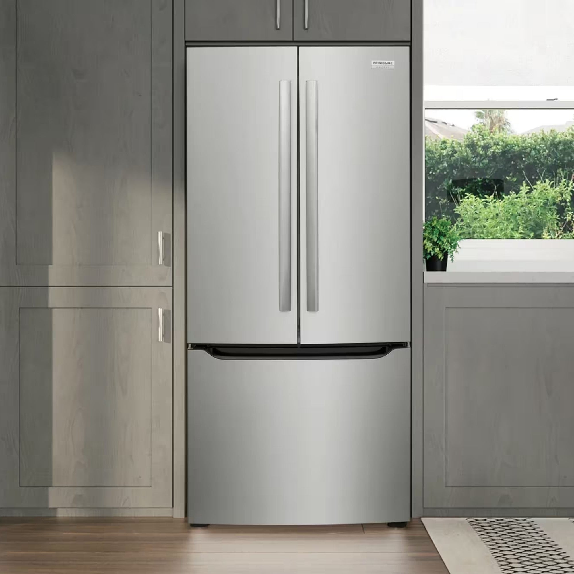 Frigidaire Gallery GRFN2023AF 30 inch 20 Cu. Ft. French Door Refrigerator