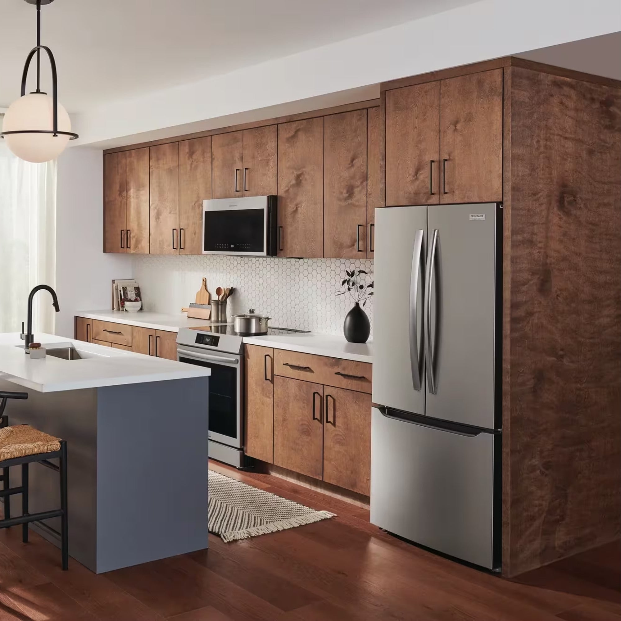Frigidaire Gallery GRFN2023AF 30 inch 20 Cu. Ft. French Door Refrigerator