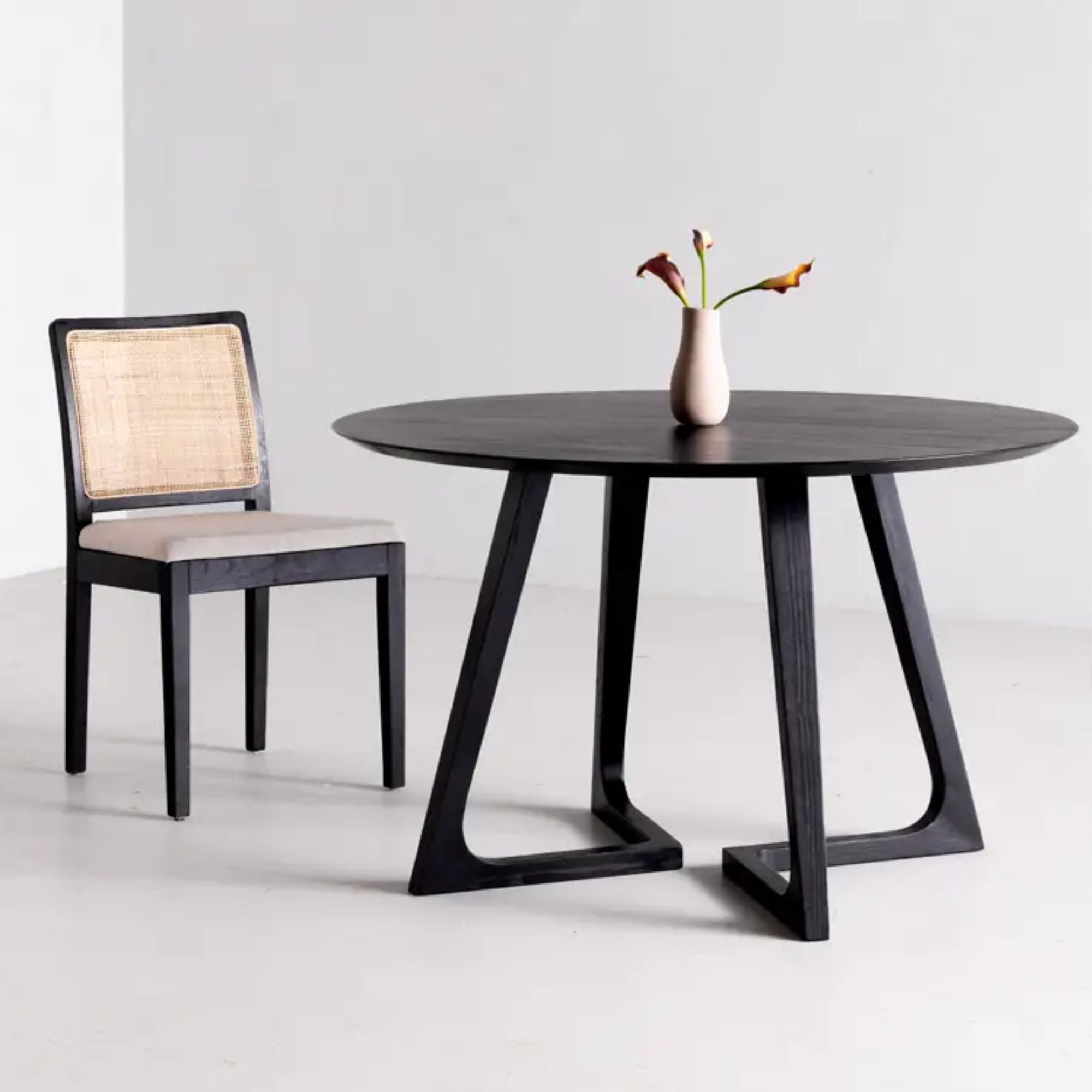 Moe's Home Godenza Collection Round Dining Table Black | CastleUp Experience Centre Online Furniture