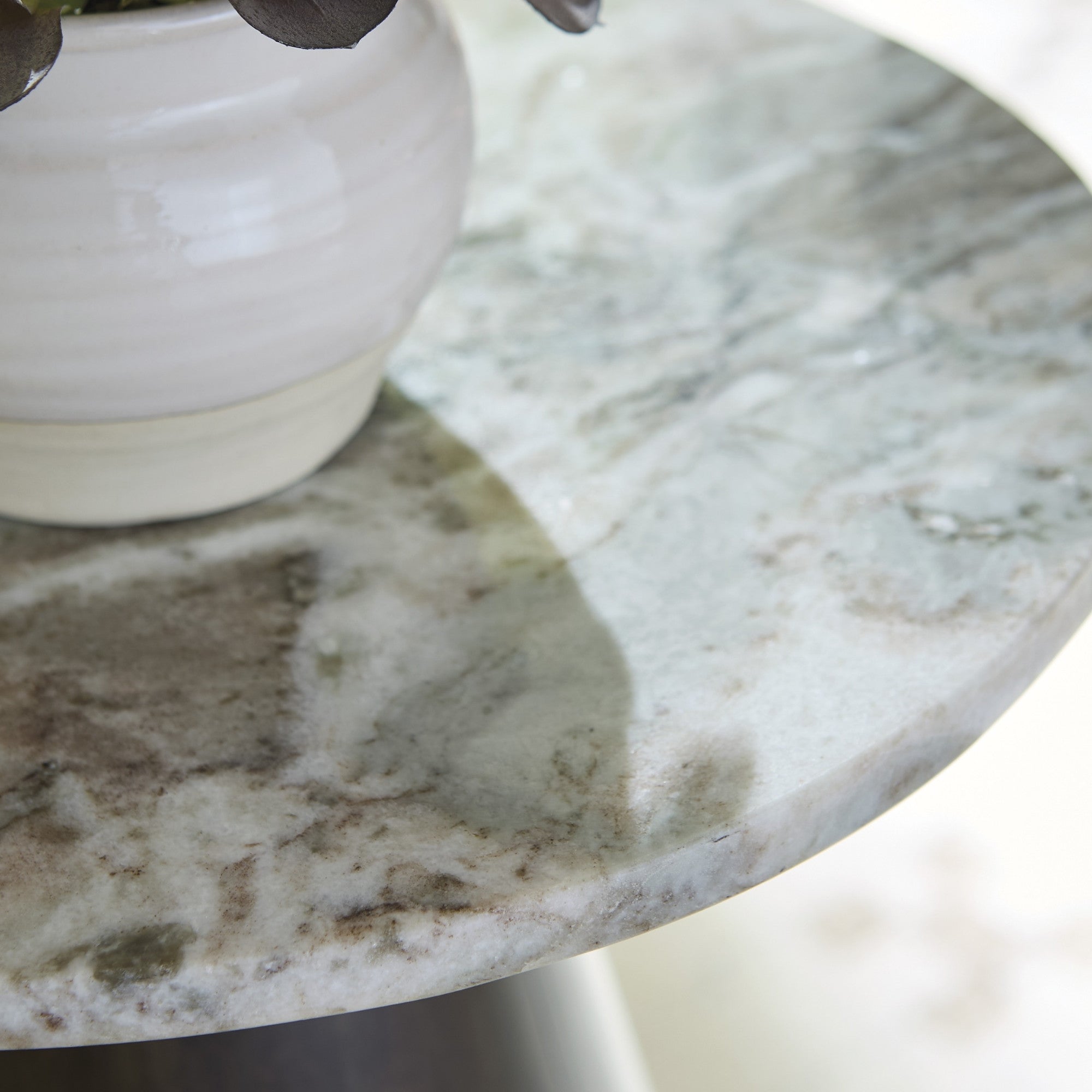 Henfield Mable Top Accent Table