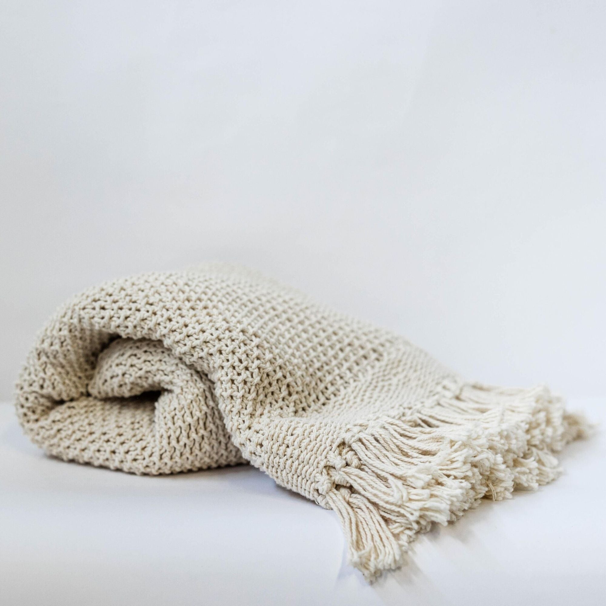 Knitted Throw With Tassels | CastleUp Experience Centre Online Furniture