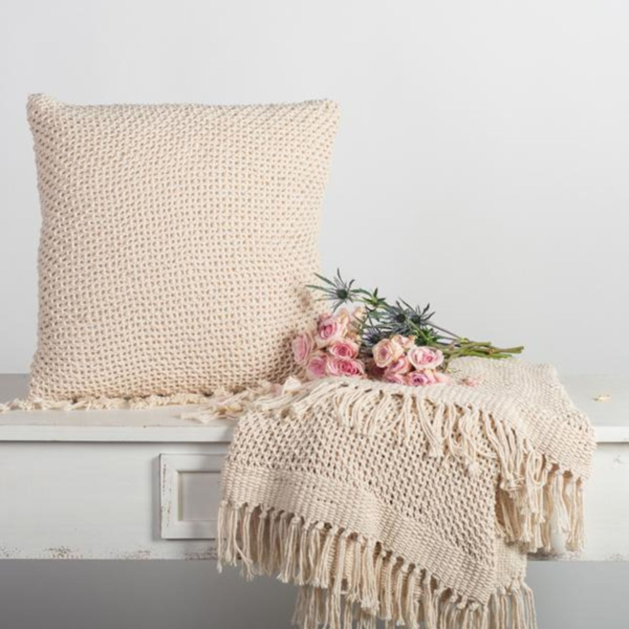 Knitted Throw With Tassels | CastleUp Experience Centre Online Furniture