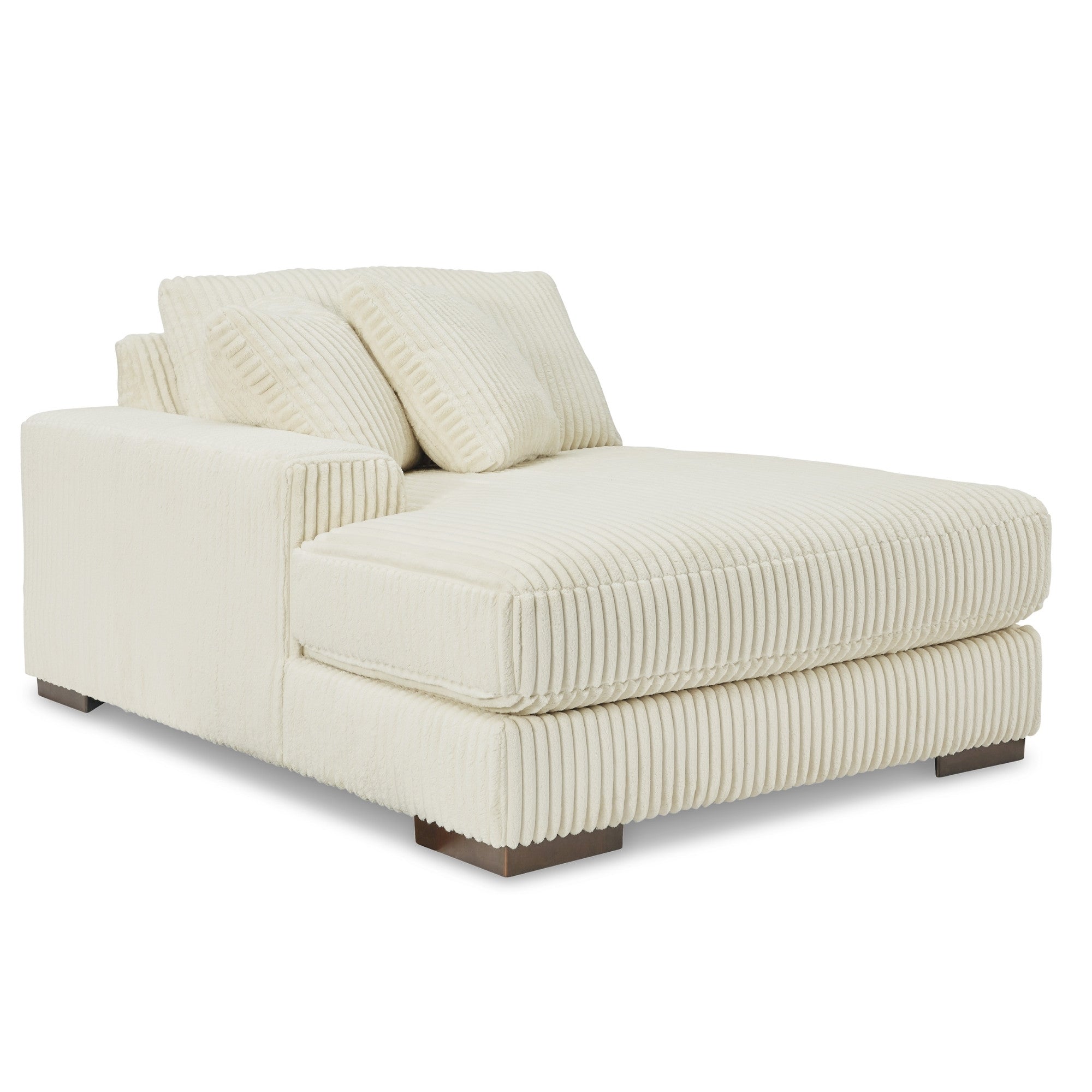 Lindyn 3-Piece Sectional with Double Chaise