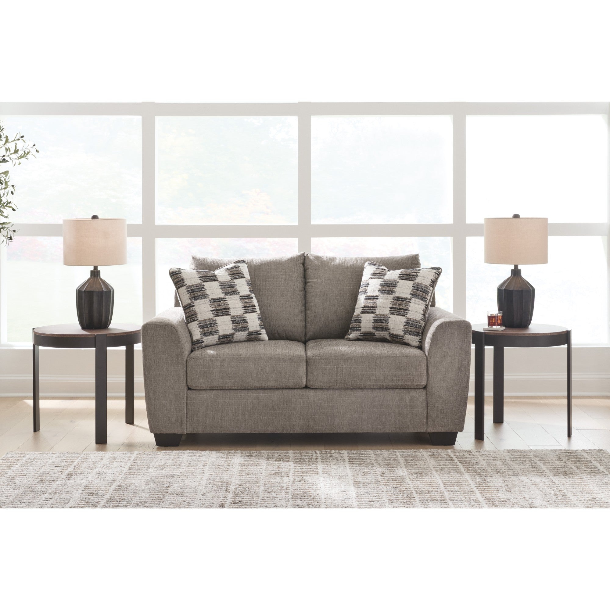 Loreo Loveseat in Truffle