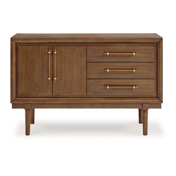 Lyncott dining room server by Signature Ashley with spacious surface, storage drawers, and a classic wood finish.