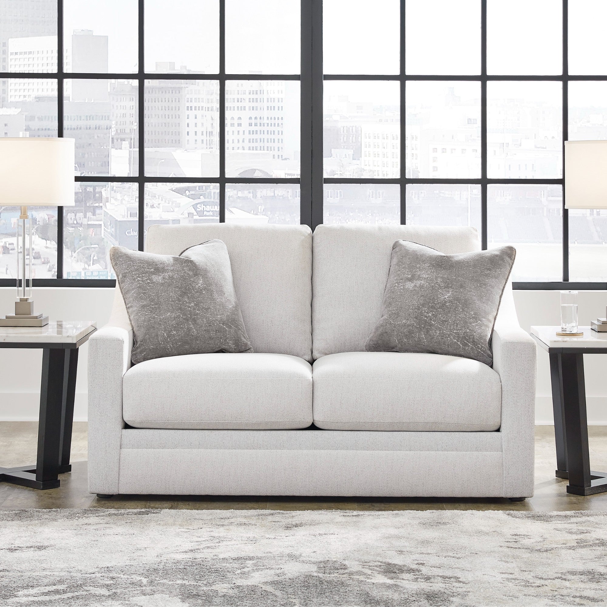 Maitelynn Loveseat in Chalk