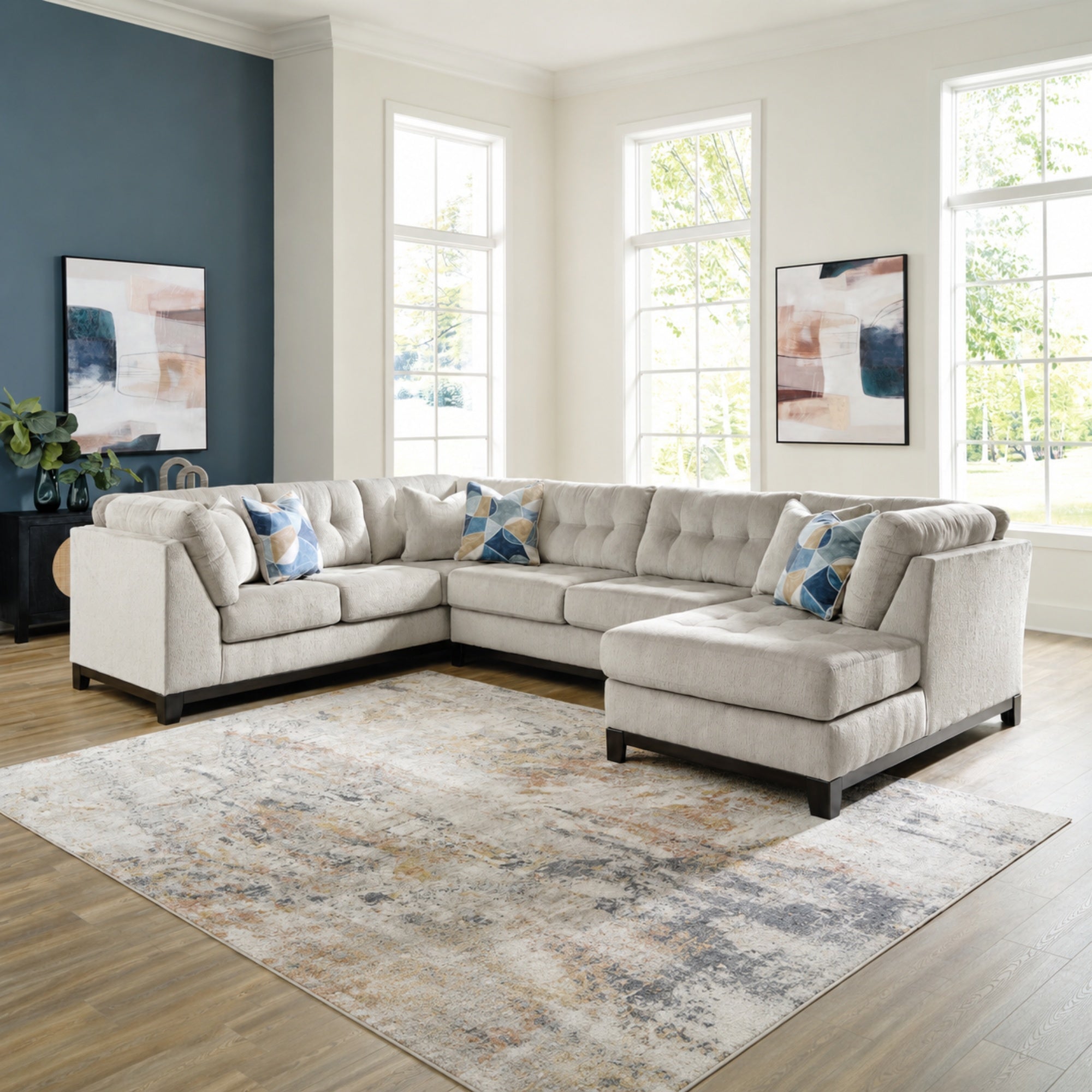 Maxon Place 3-Piece Sectional with Chaise Stone