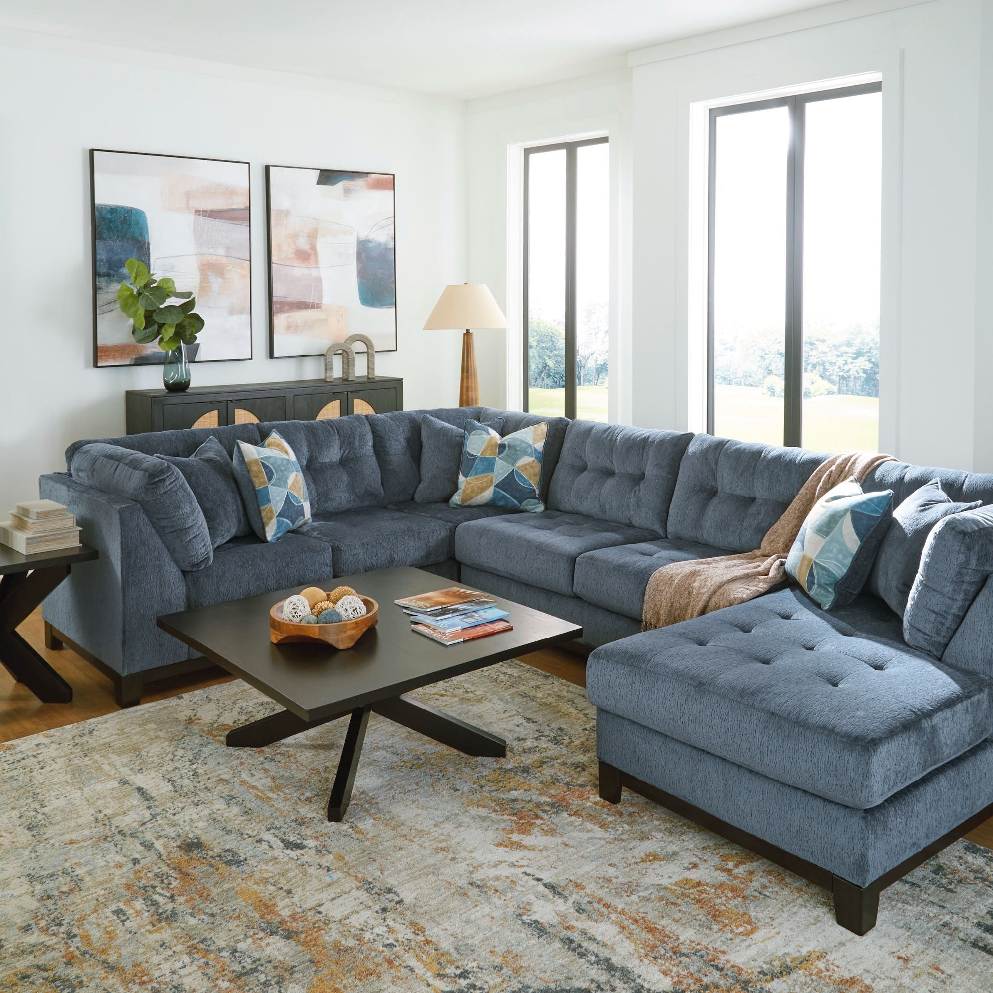 Maxon Place 3-Piece Sectional with Chaise Navy