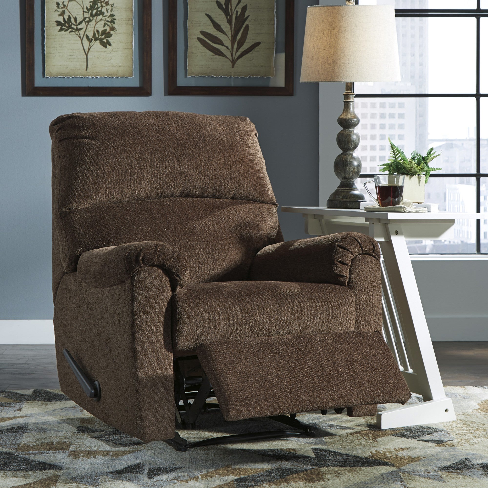 Nerviano Zero Wall Recliner Chocolate