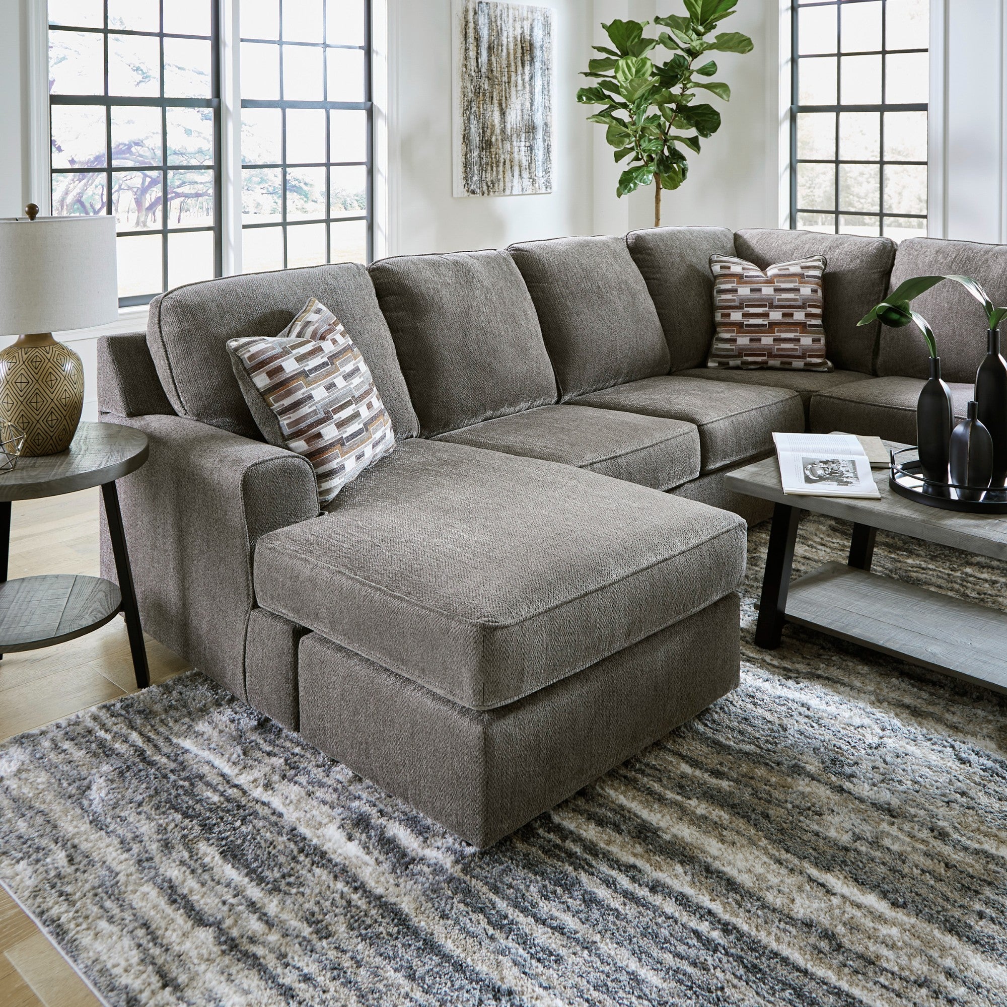 O'Phannon 2-Piece Sectional with Chaise