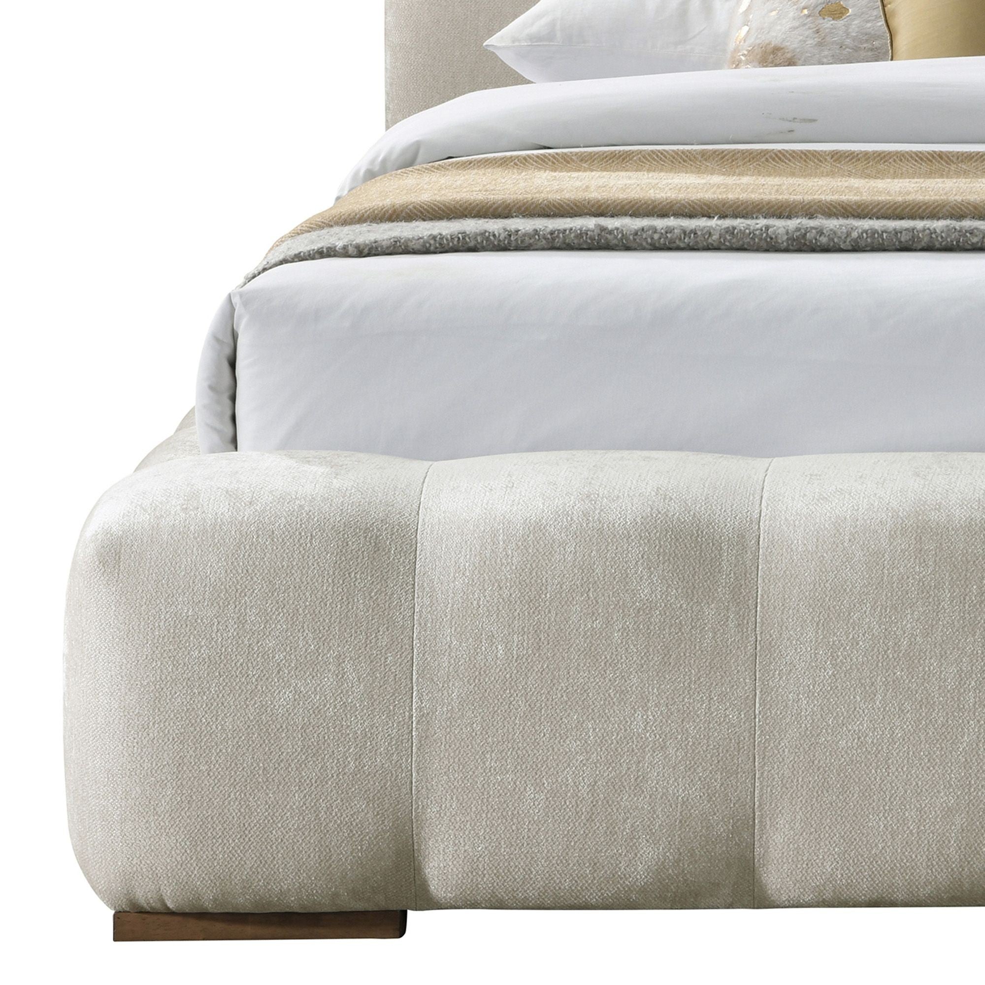 Pasha Platform Bed in Beige Pearl (Pre-order)