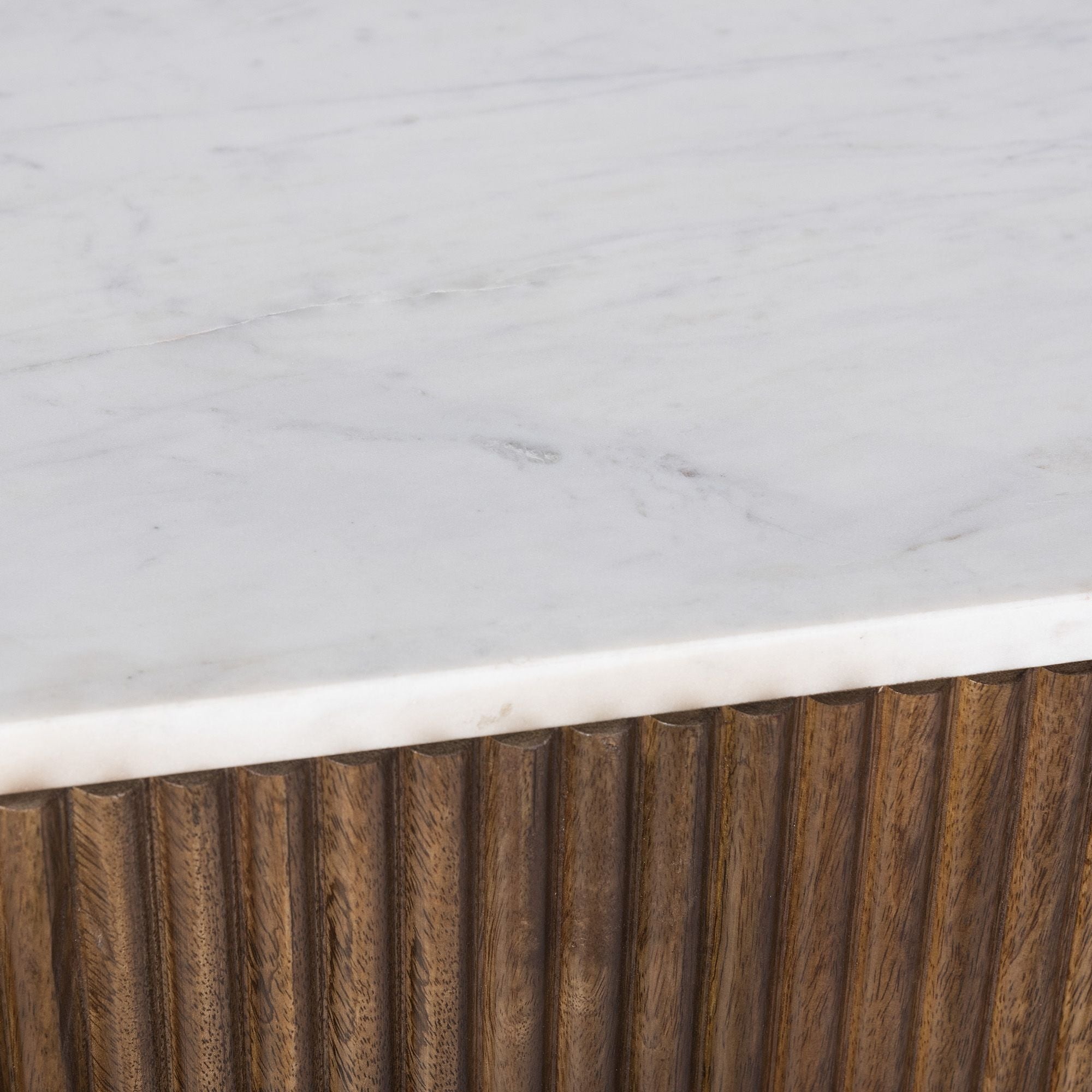 Console 39" Reyna avec tiroirs en noyer et blanc