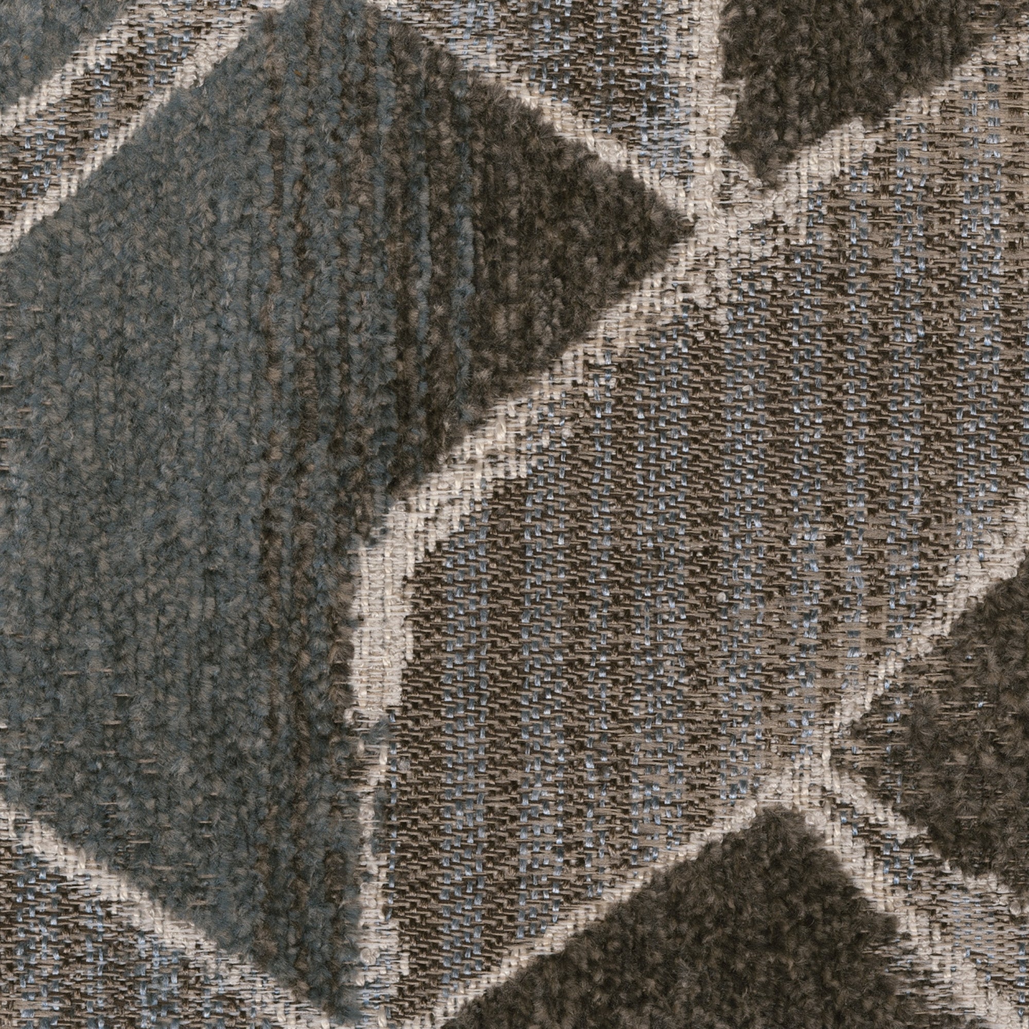 Stonemeade 3-Seat Sofa Nutmeg