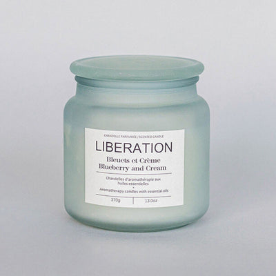 F&T “Blueberry and Cream” aromatherapy scented candle in a jar