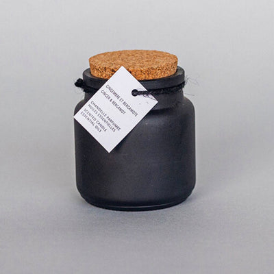 F&T Ginger & Bergamot scented candle in black jar with cork lid