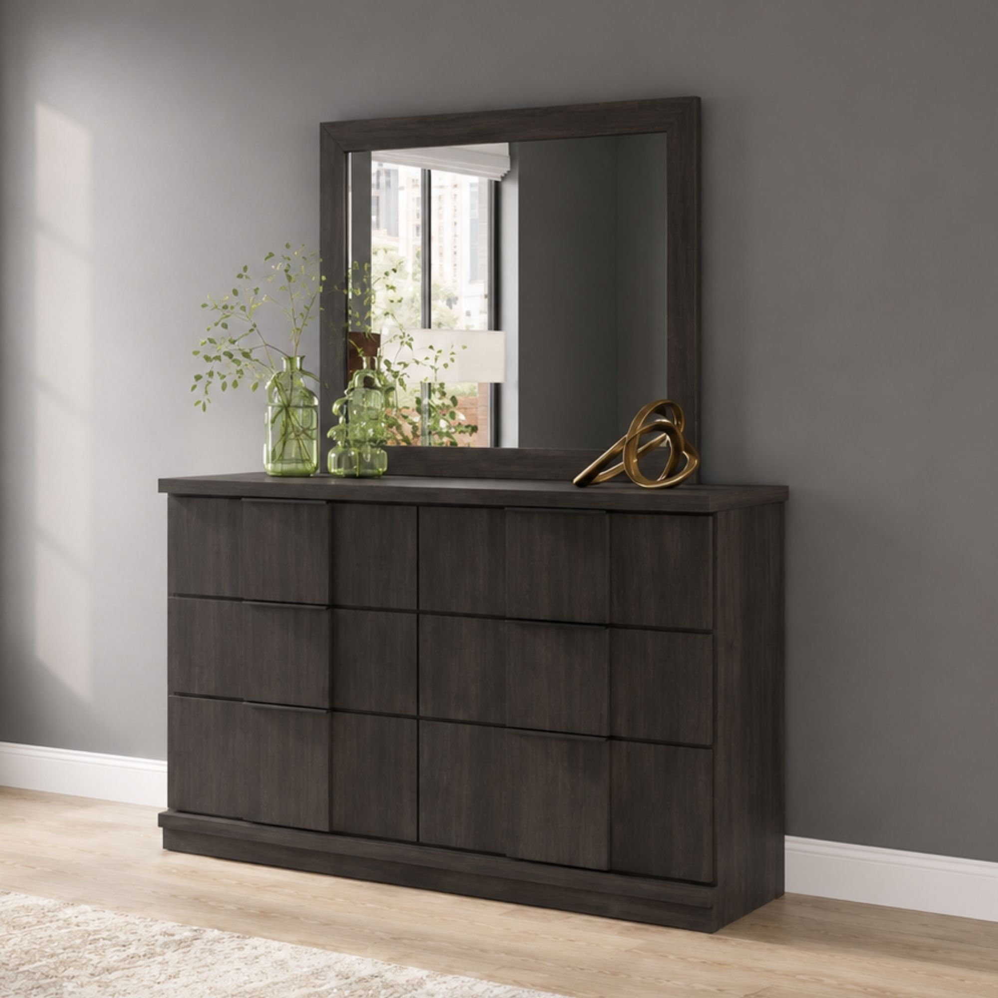 Shaehartin Panel Platform Bedroom Set
