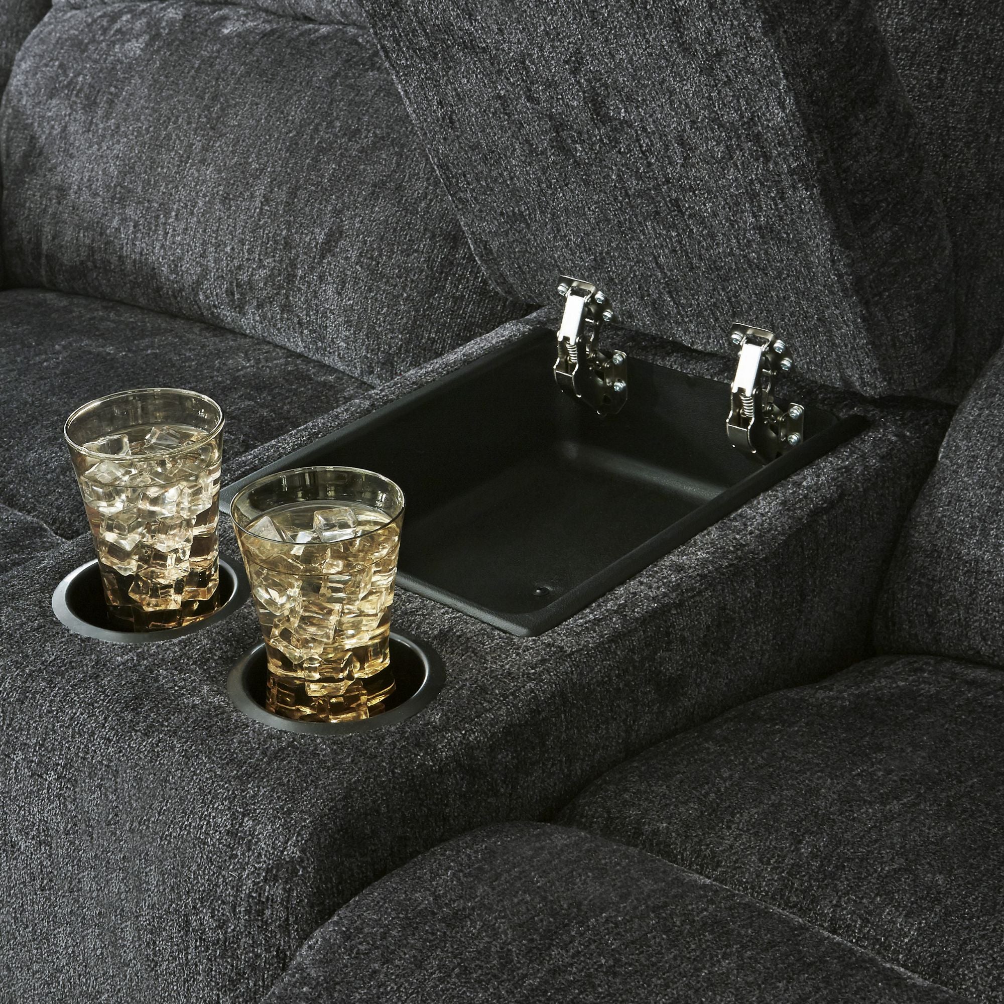 Draycoll Power Reclining Loveseat w/Console
