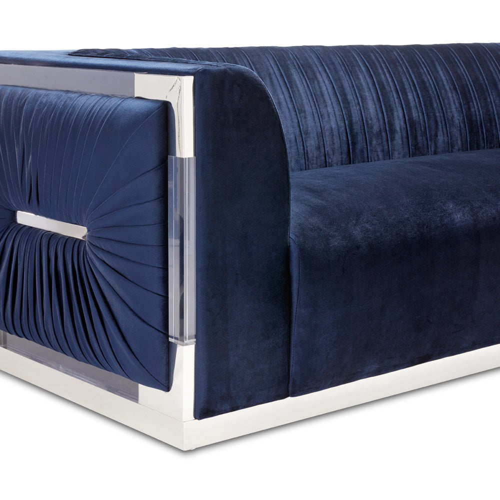 Julius Sofa.