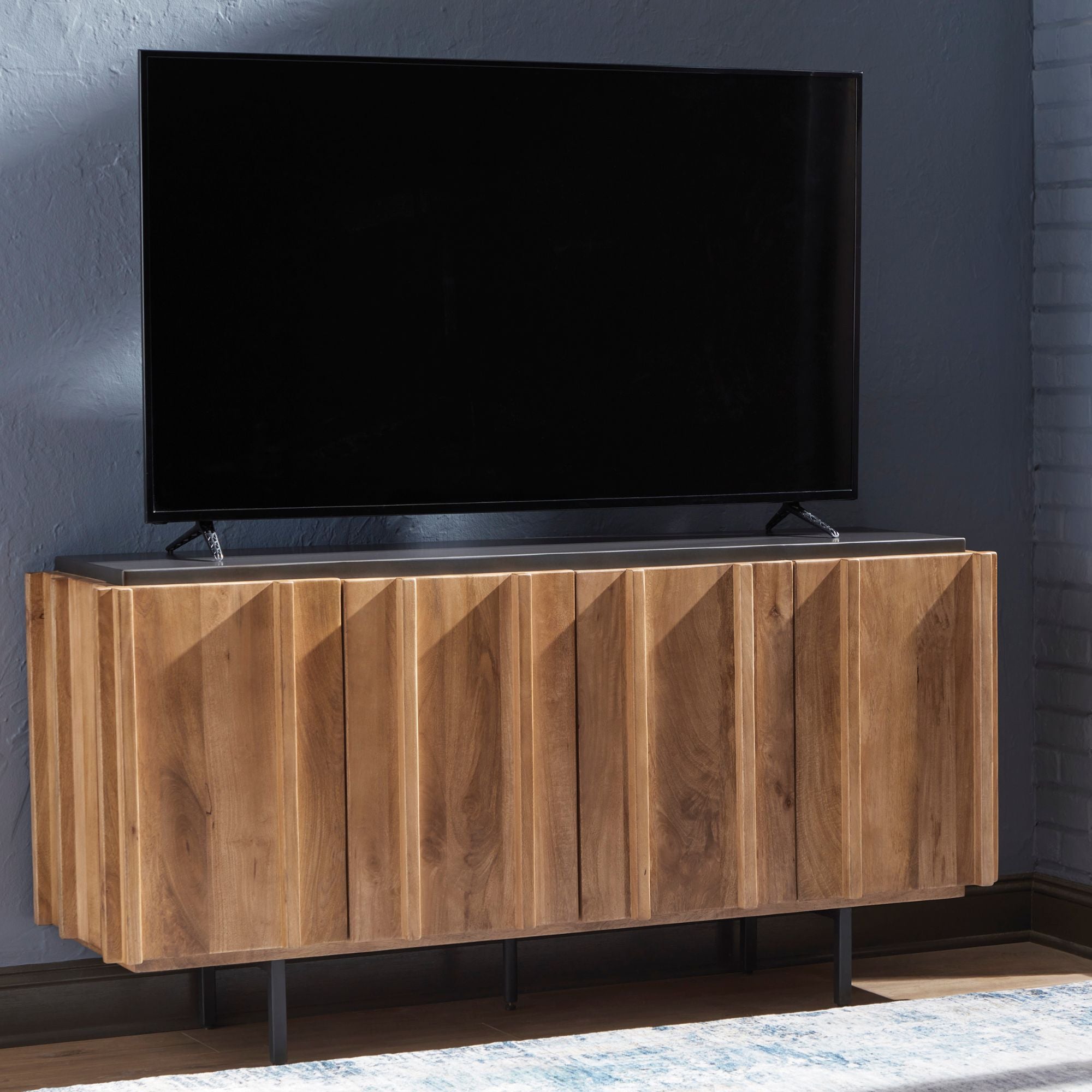 Quintavious Accent Cabinet